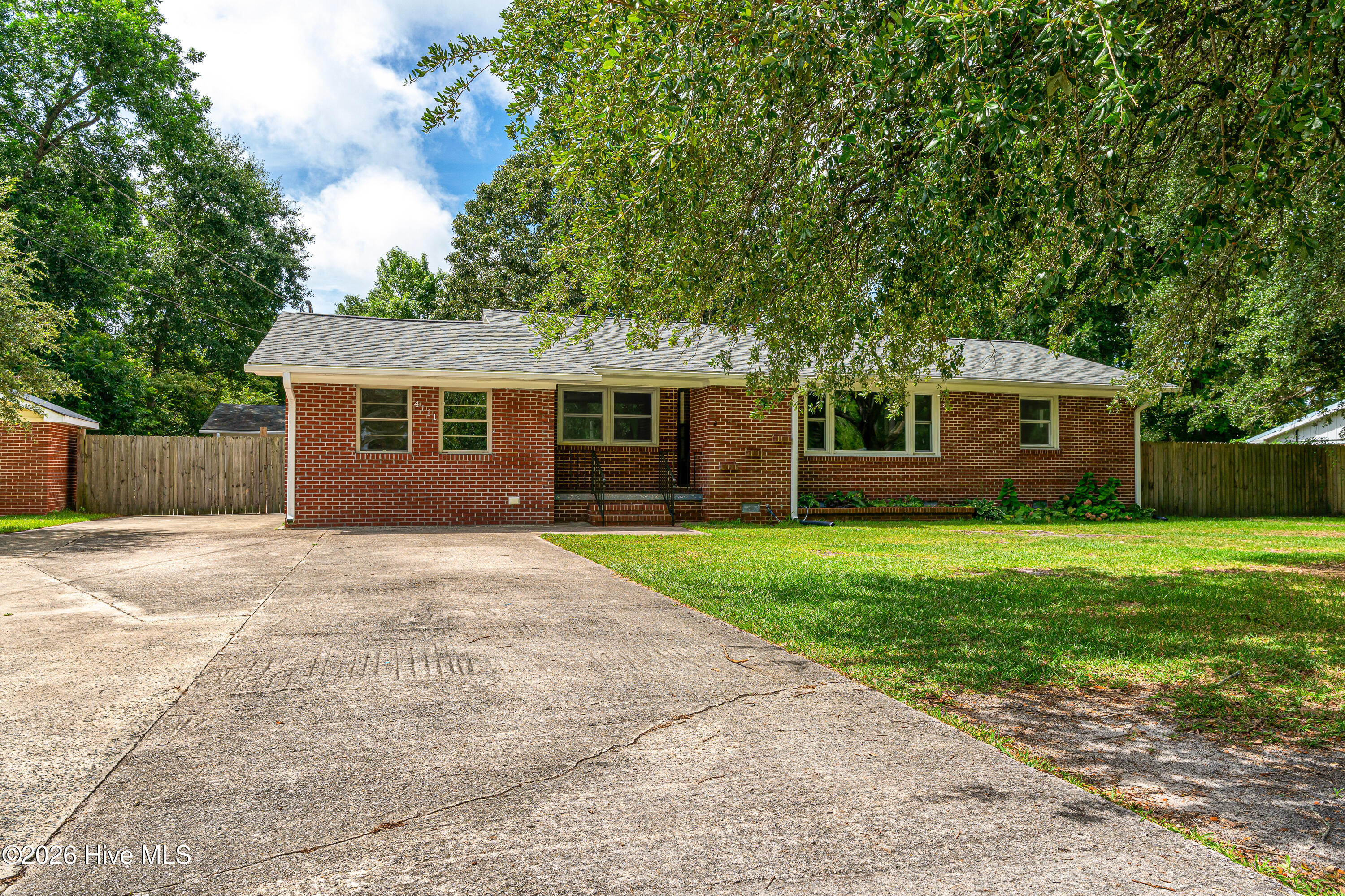 4111 Country Club Road,Morehead City