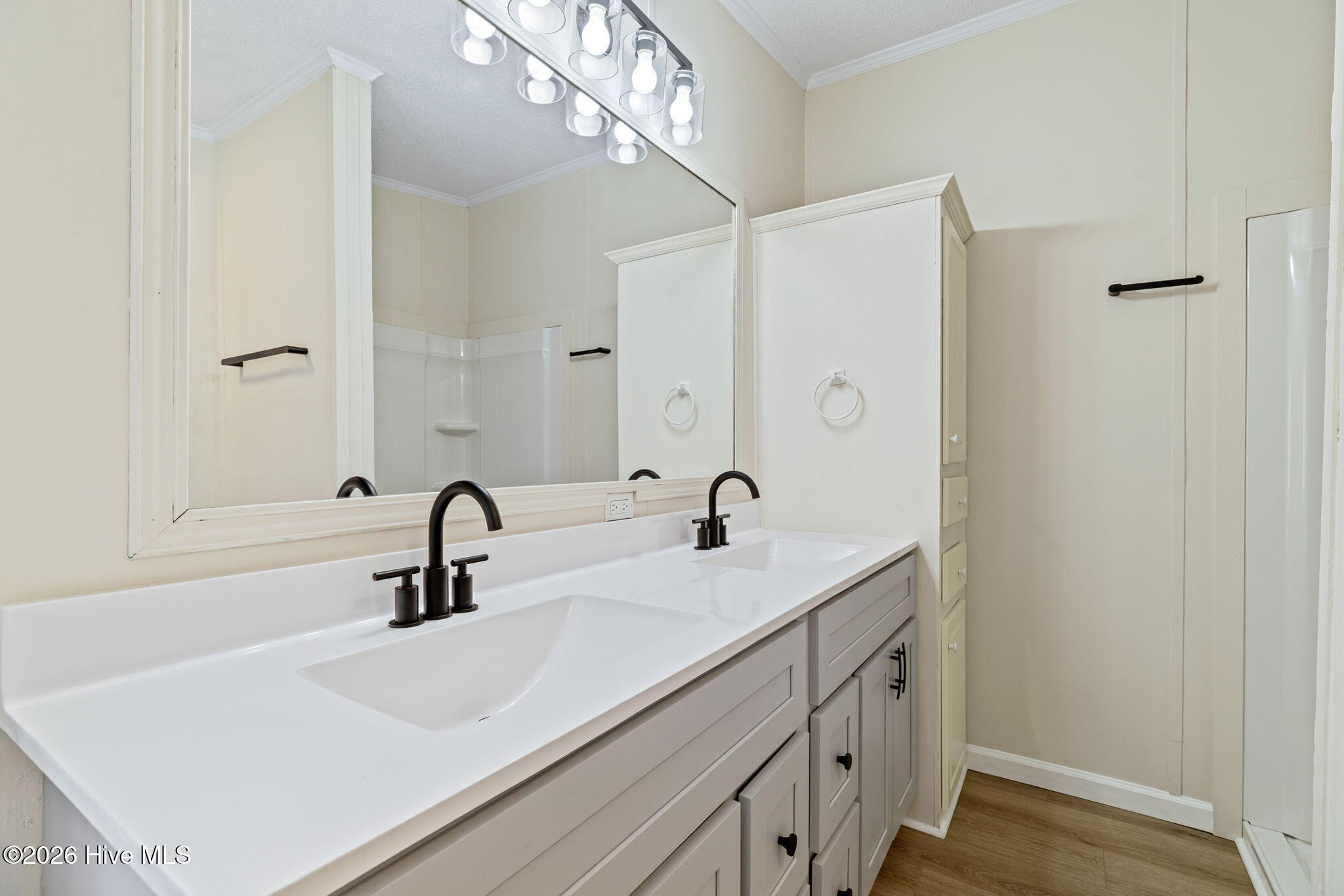 100552963 | Photo 30