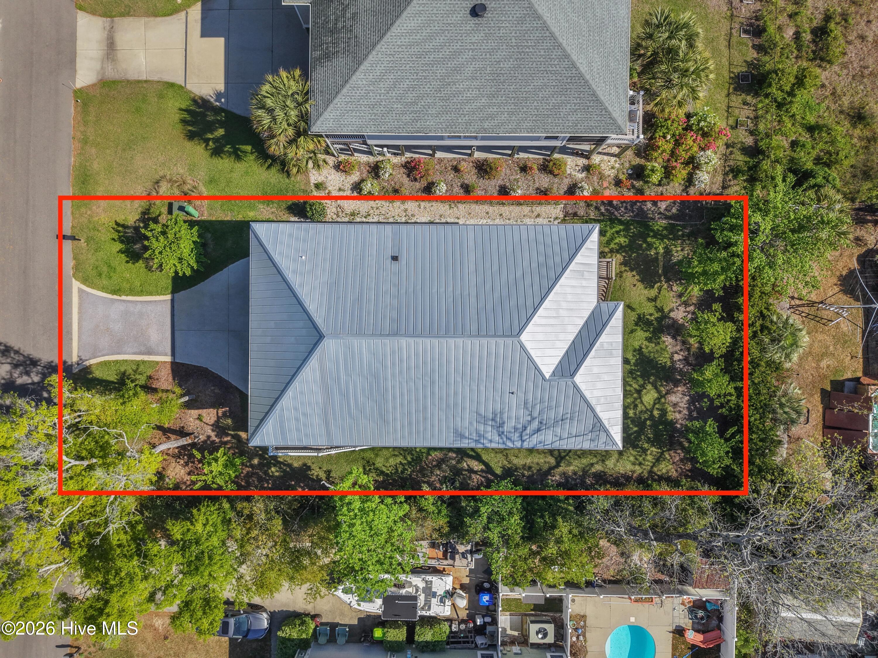 100567576 | Photo 49