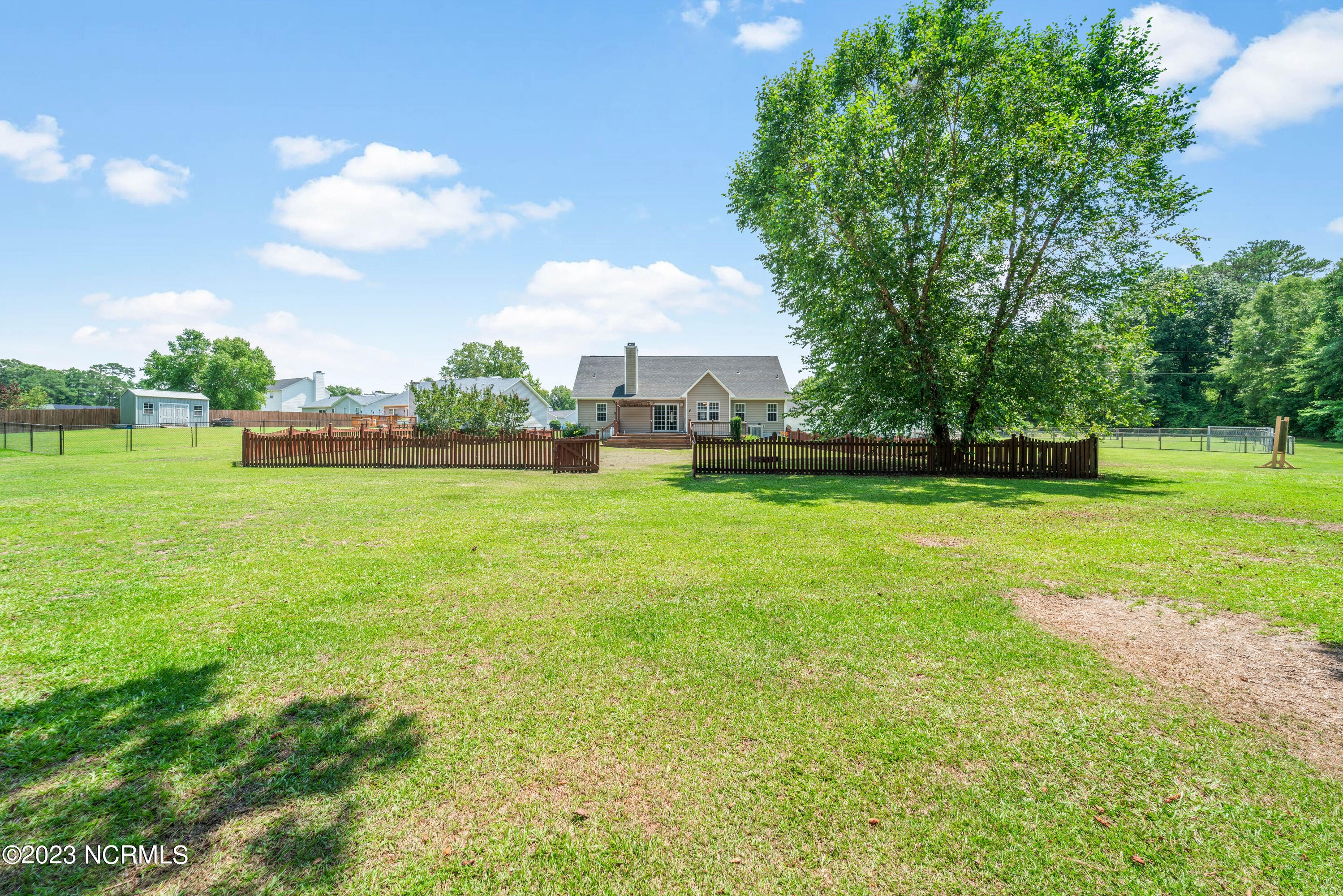 100564782 | Photo 20