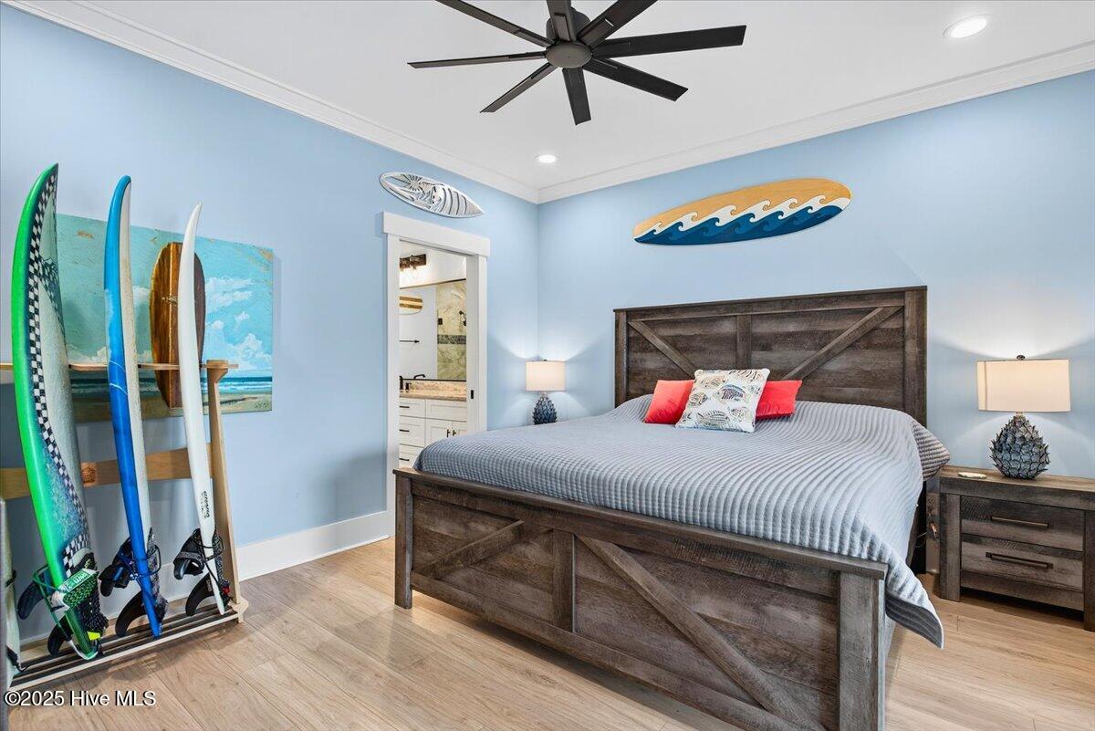 100527813 | Photo 34