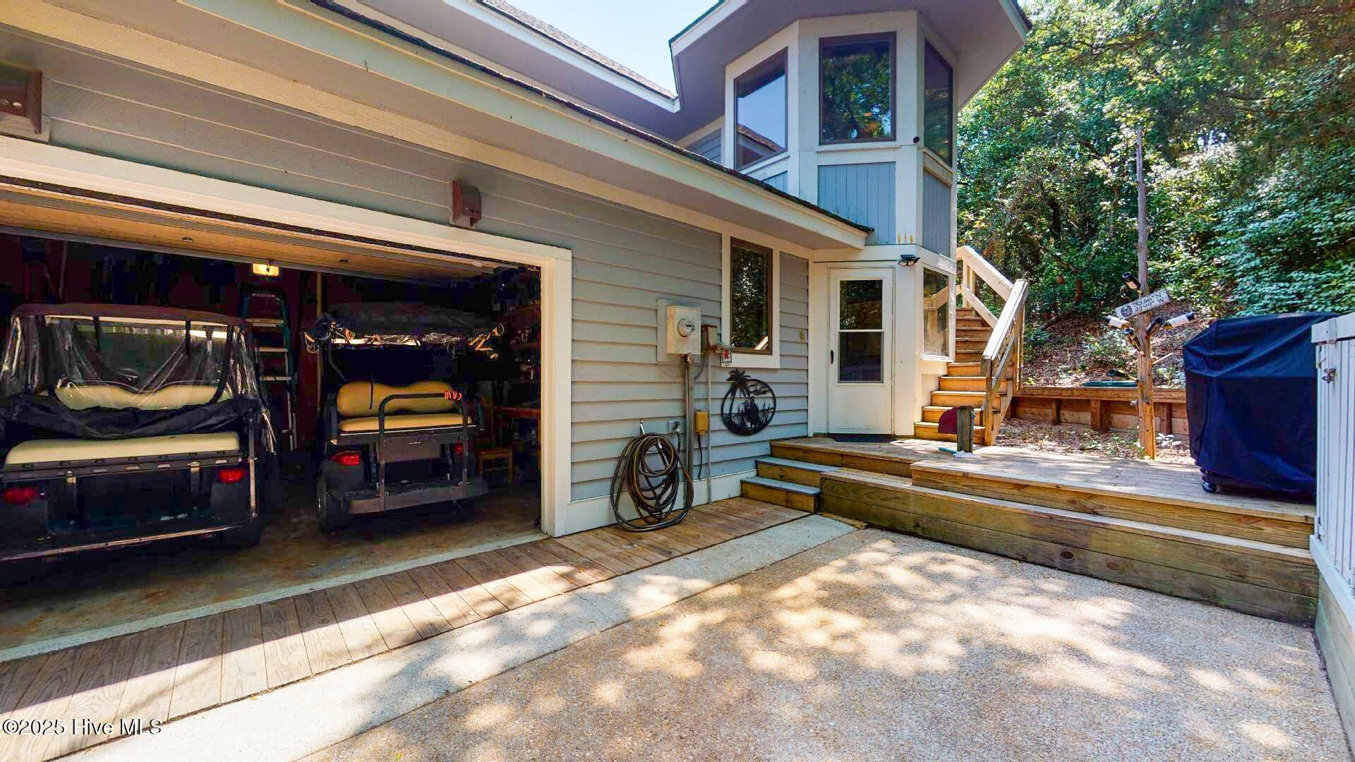 100542695 | Photo 26