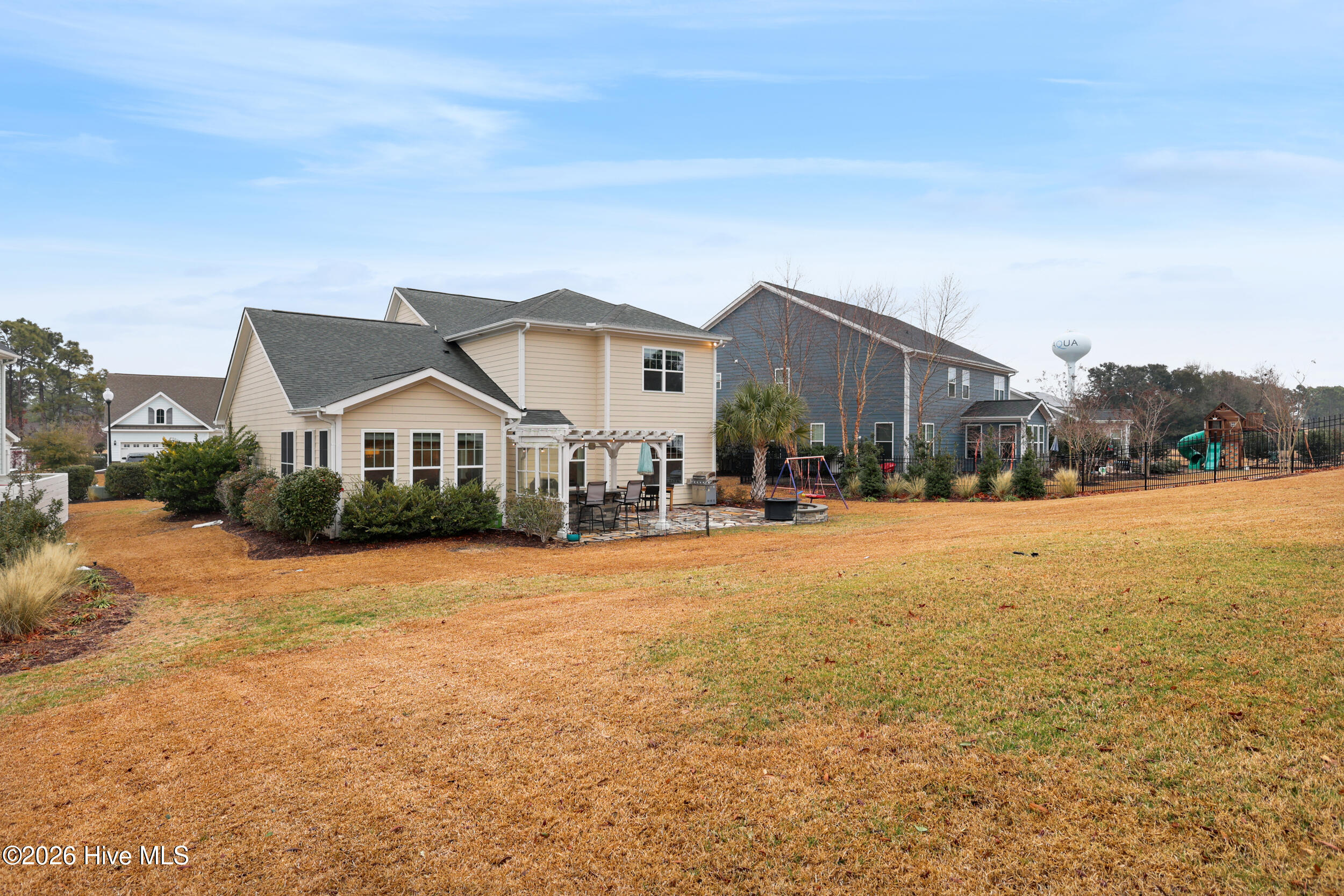 100553163 | Photo 48