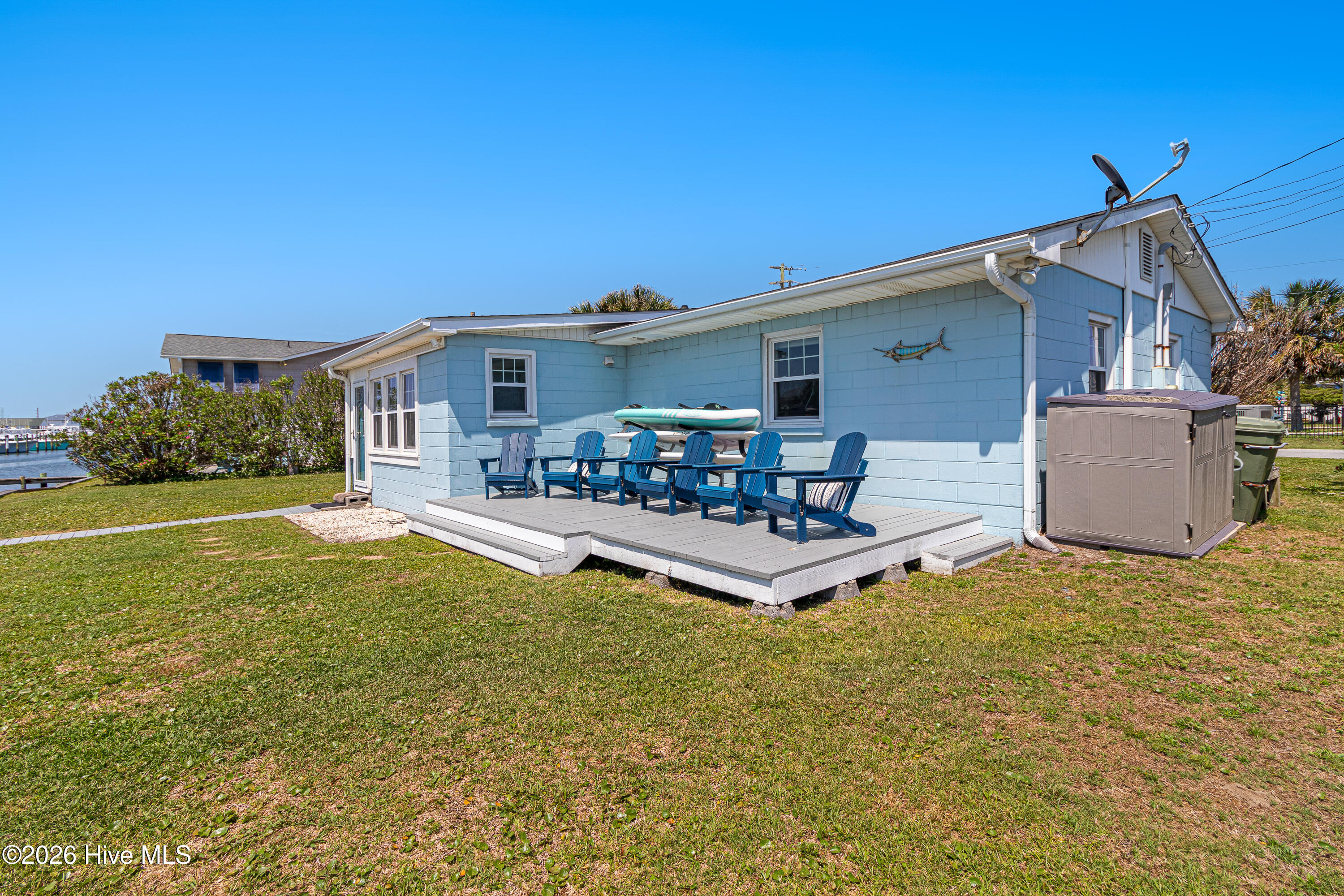 213 W Bogue Sound Drive,Atlantic Beach