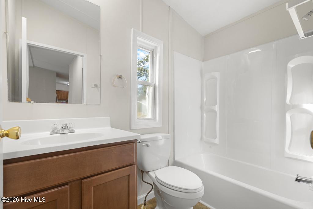 100549076 | Photo 12