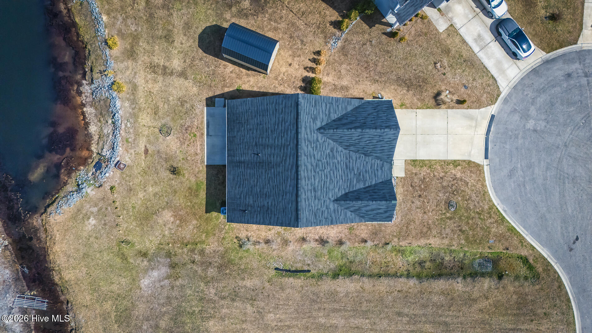 100558342 | Photo 51