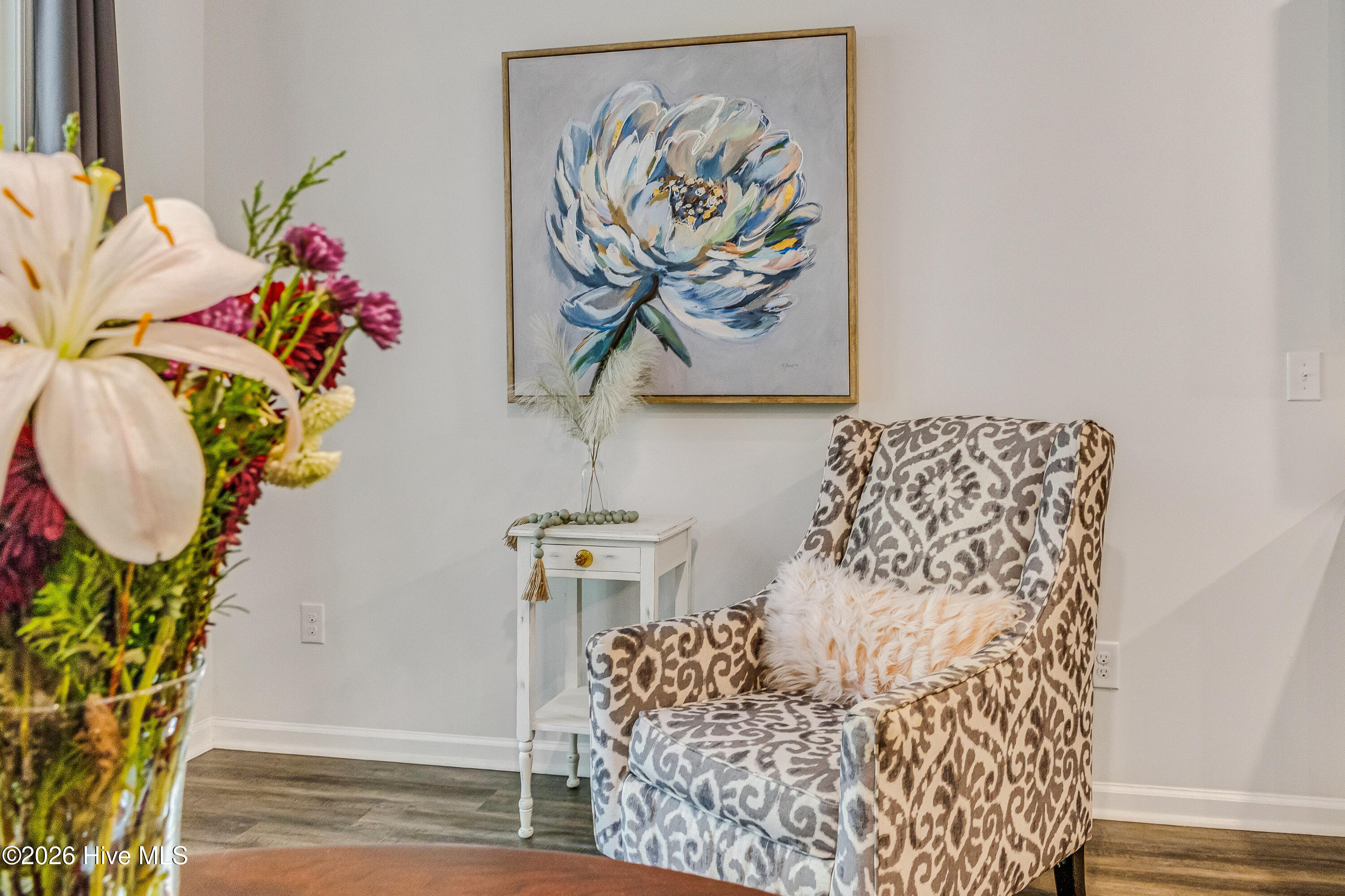 100549305 | Photo 14