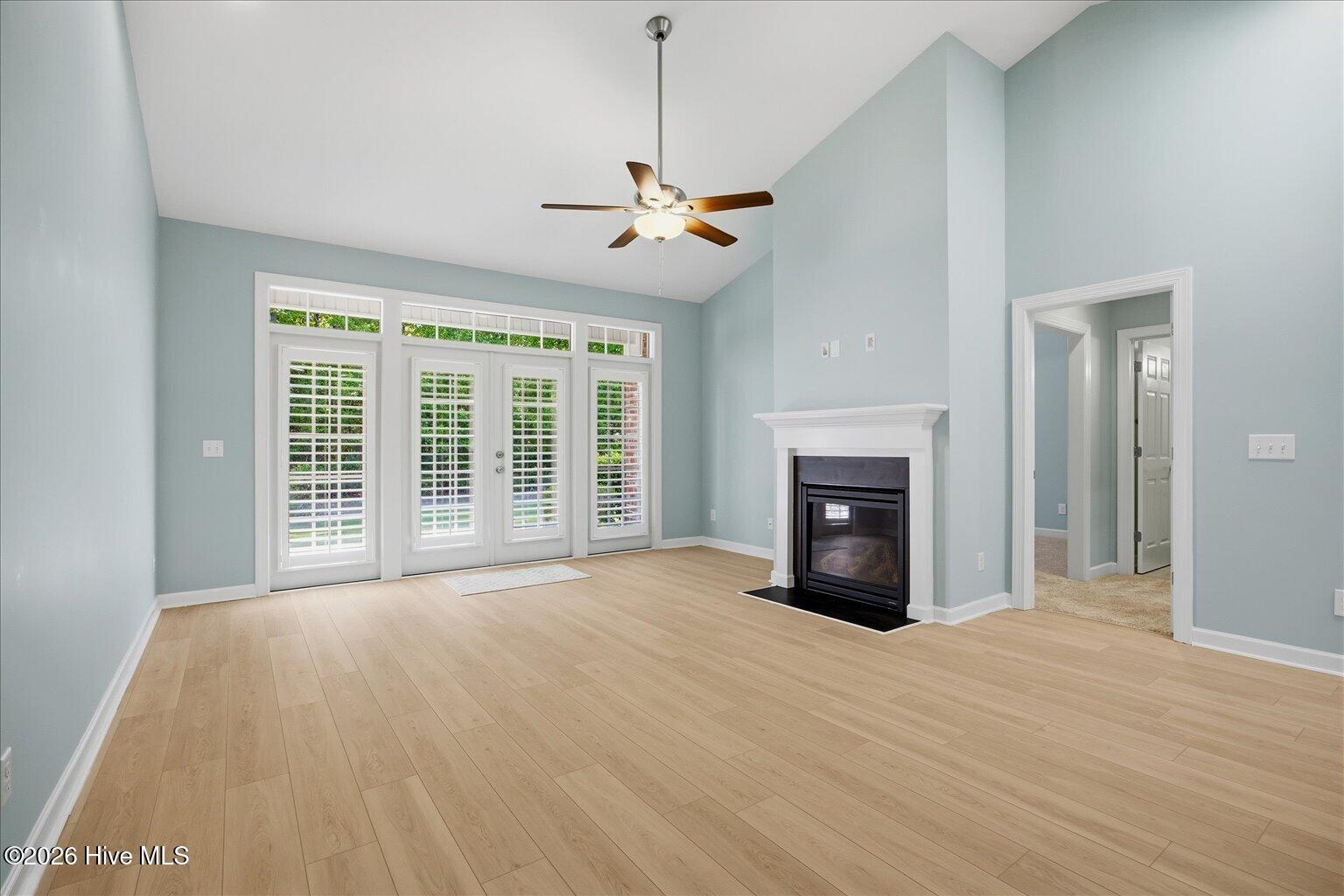 100568811 | Photo 19