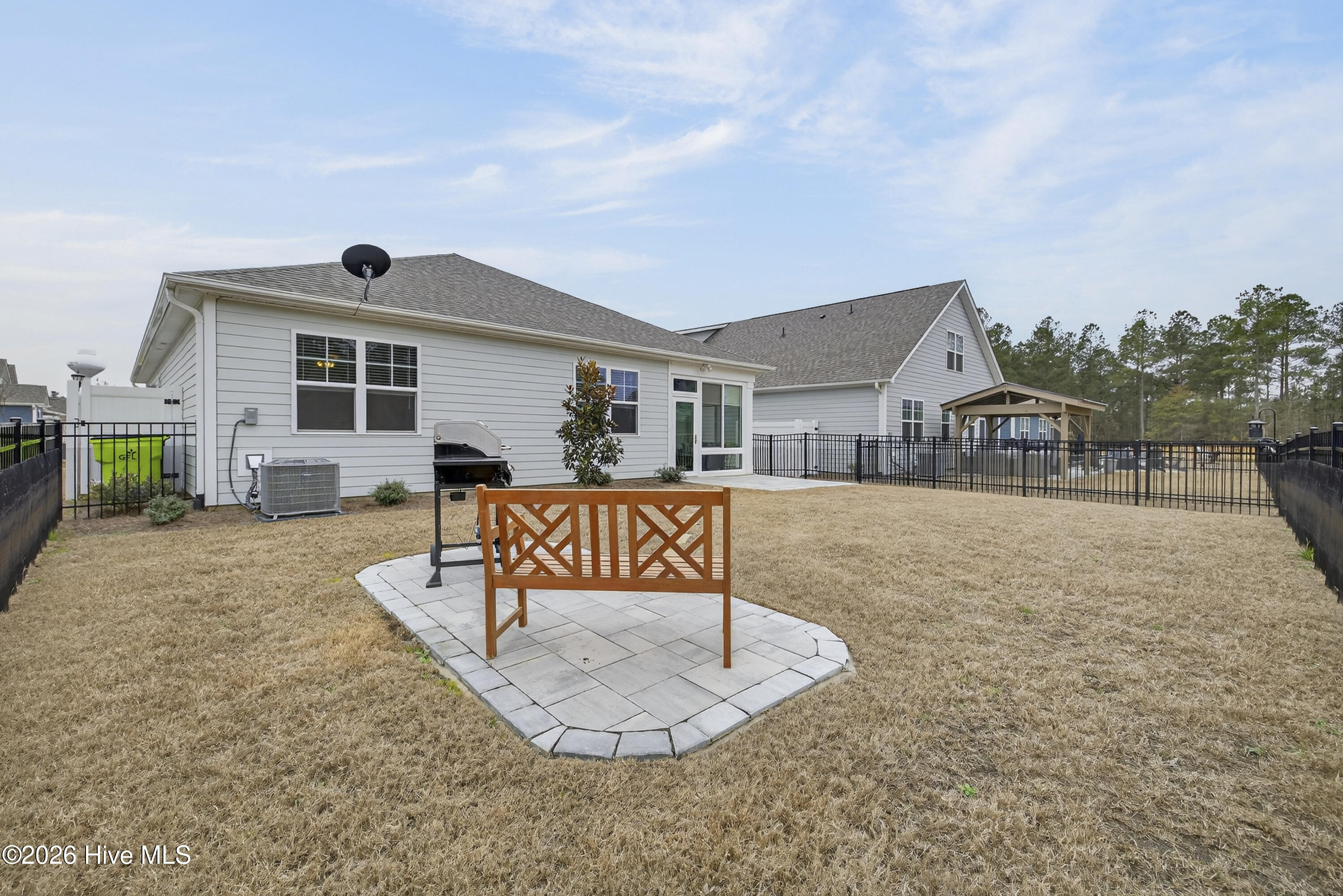 100559024 | Photo 31