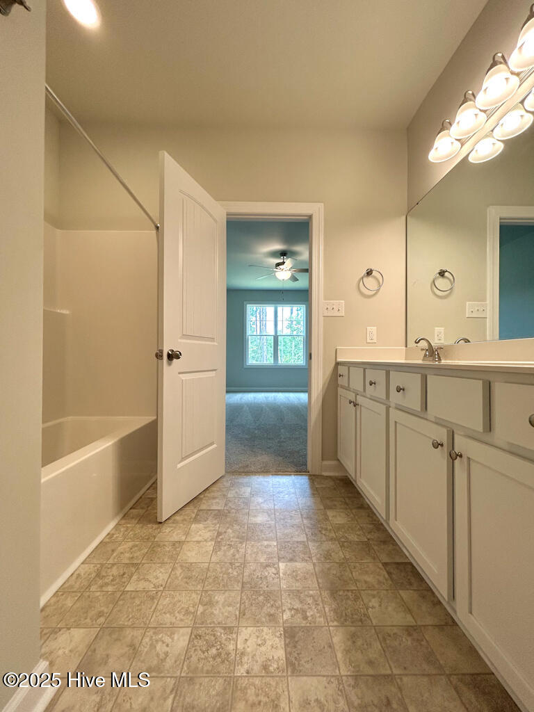 100551421 | Photo 28