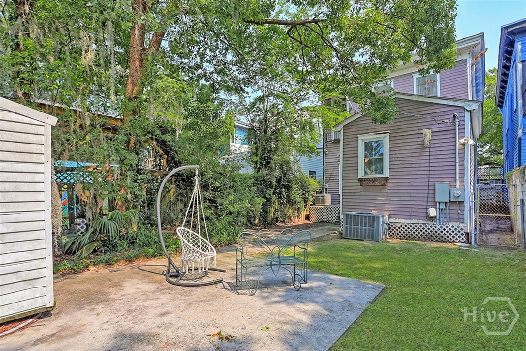 207 W 38th Street