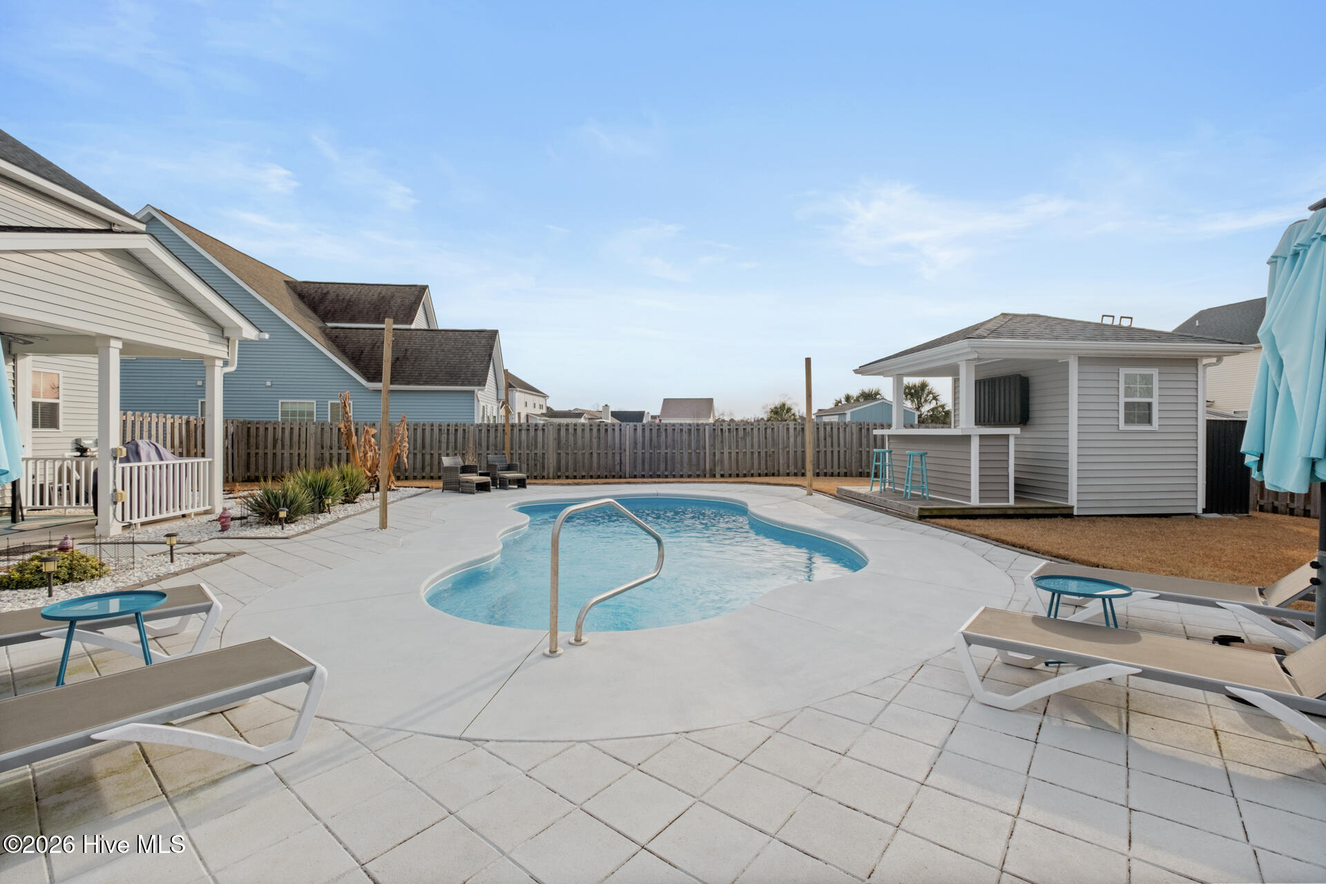 100552909 | Photo 54