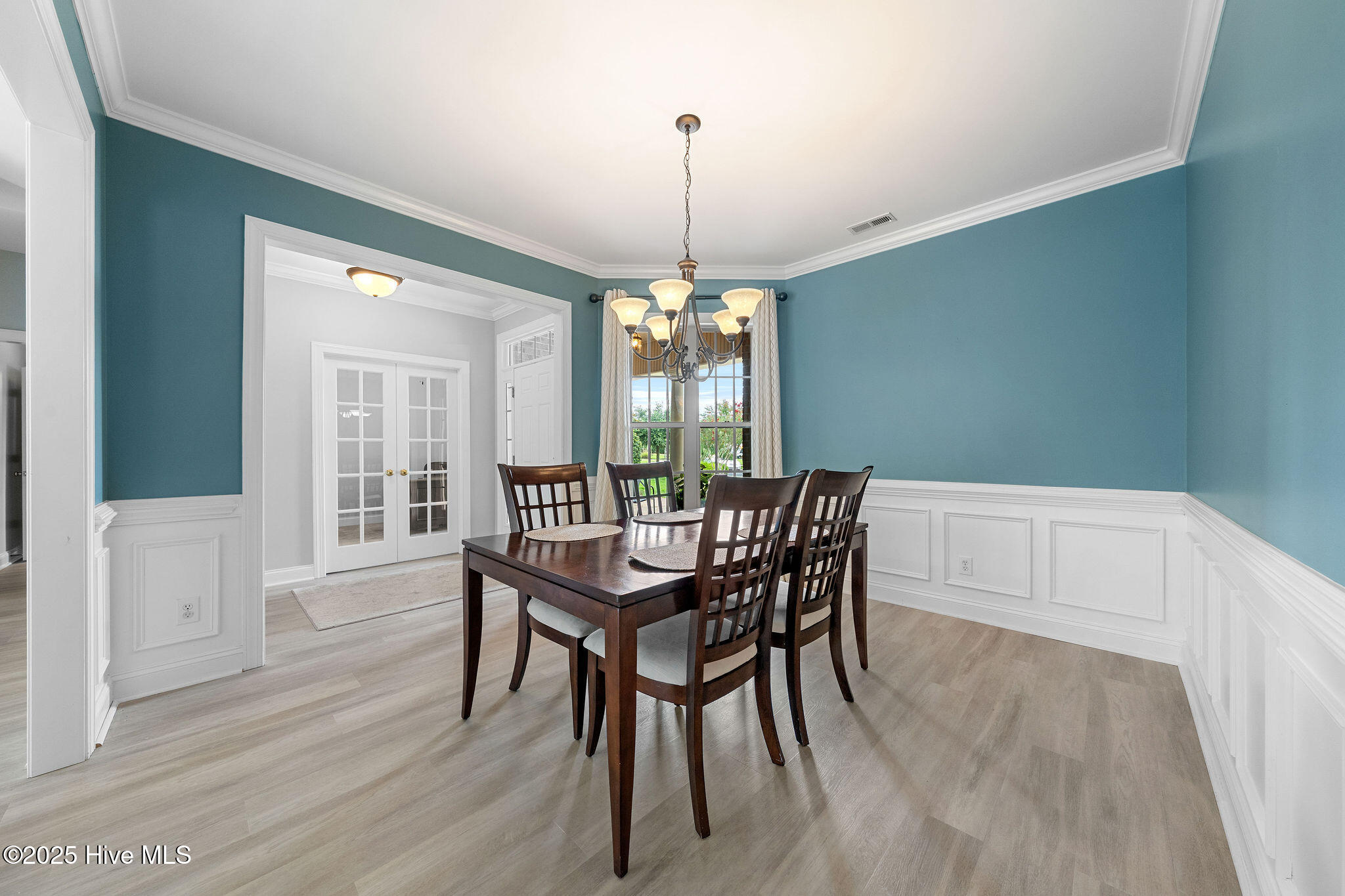 100524928 | Photo 22