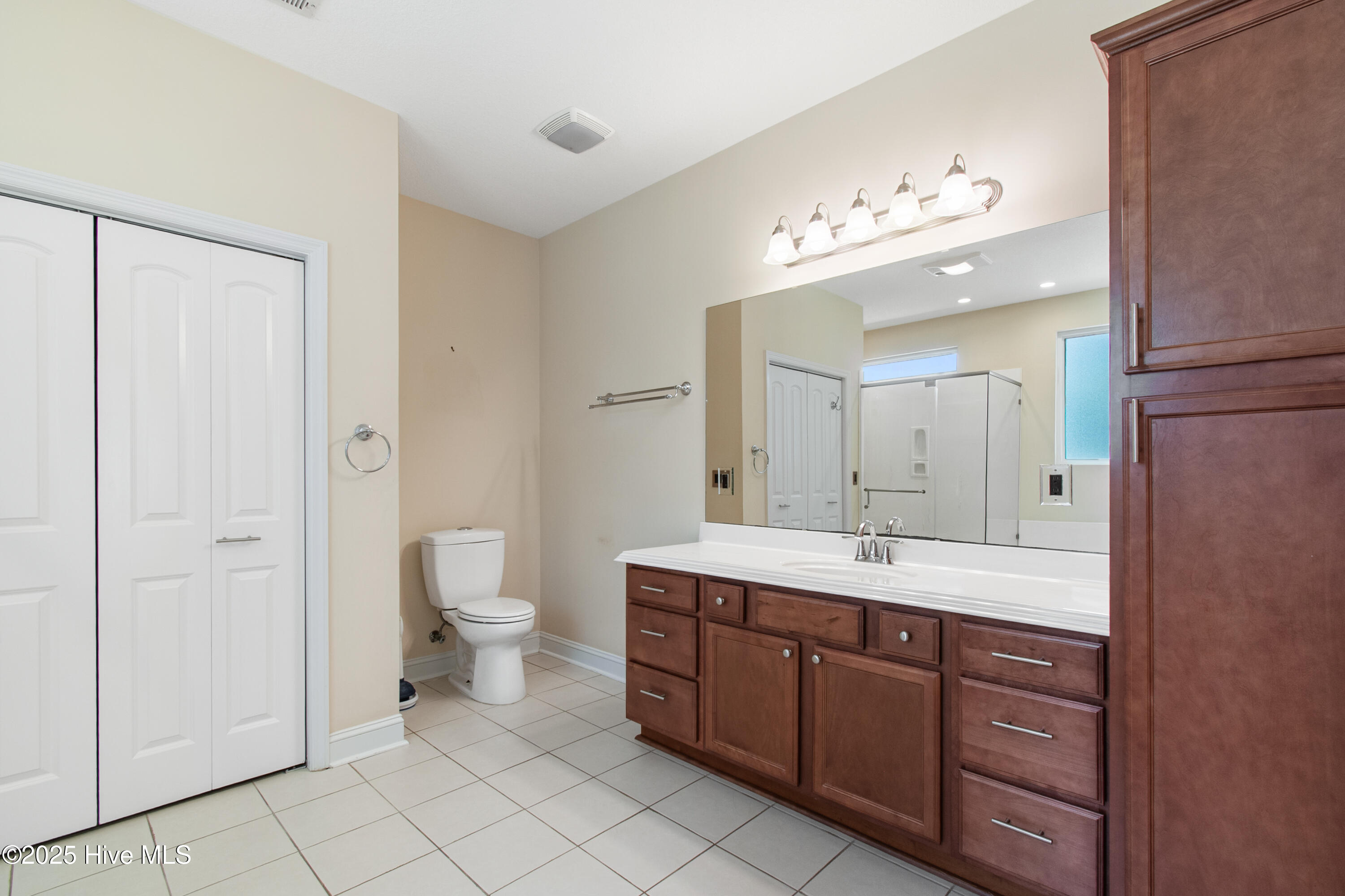 100532491 | Photo 28