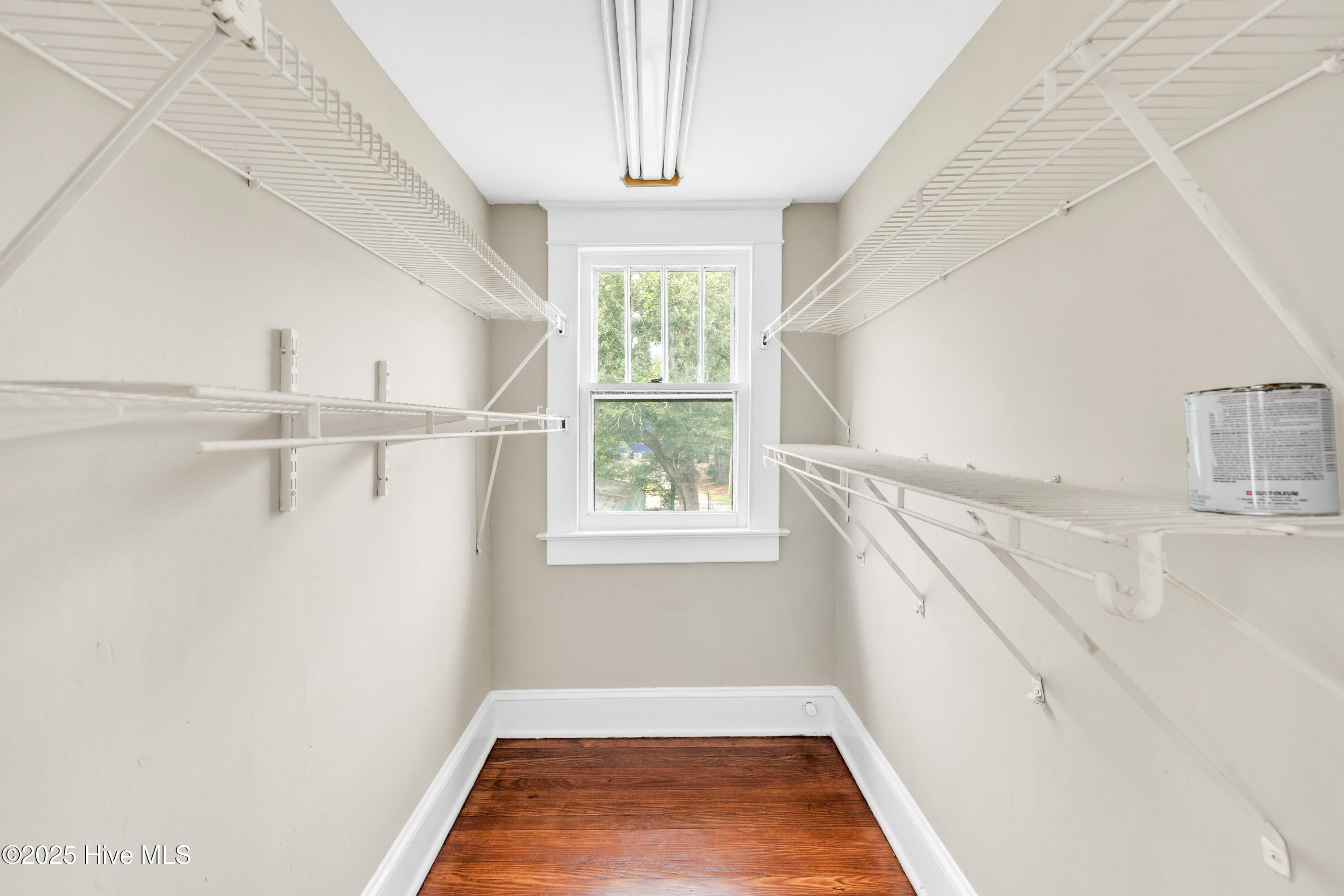 100522192 | Photo 31