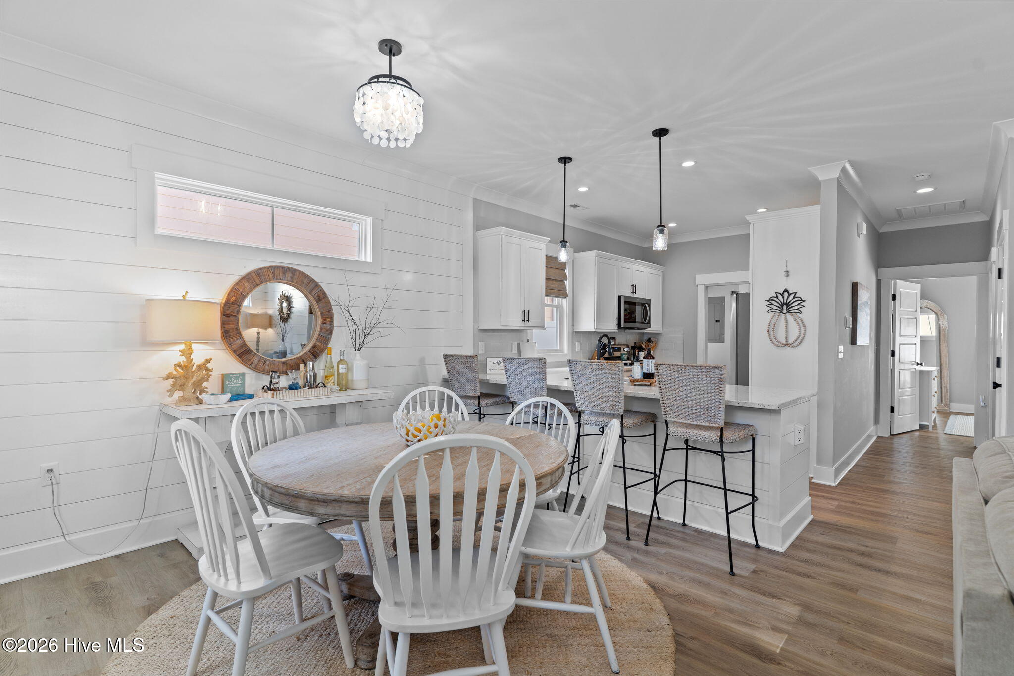 100547454 | Photo 10