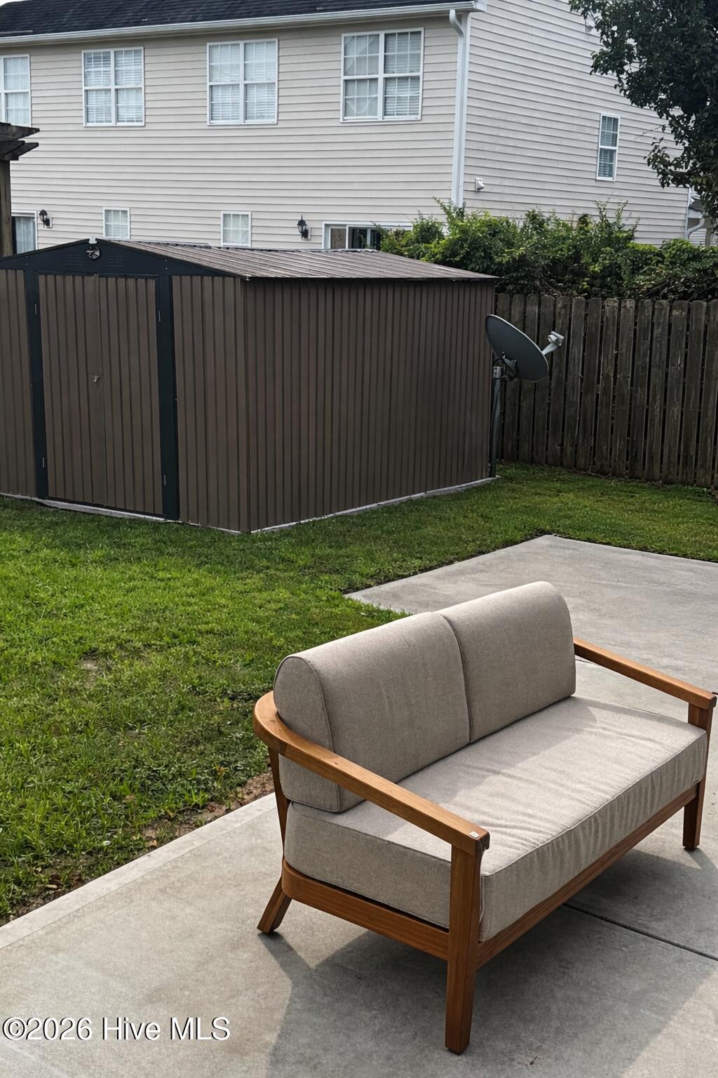 100568298 | Photo 19