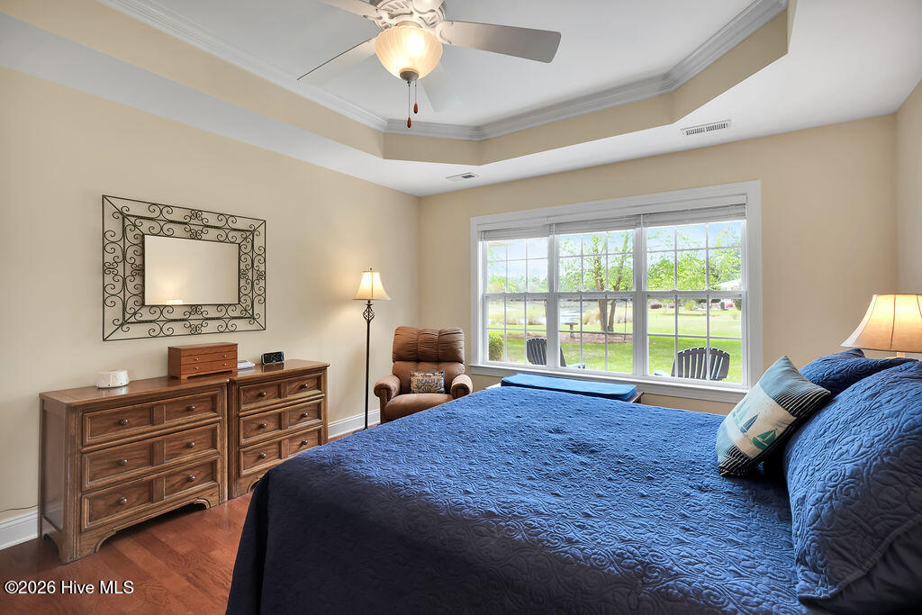 100565145 | Photo 19