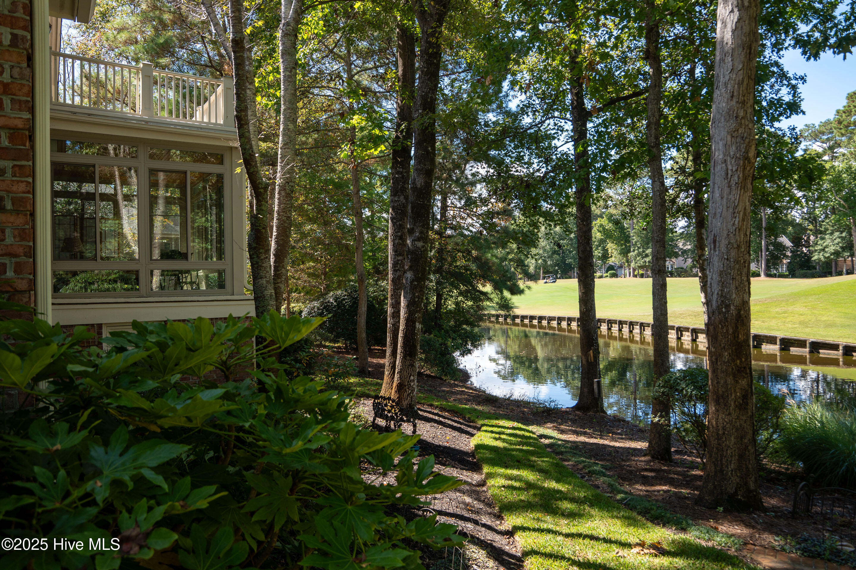 100547157 | Photo 52