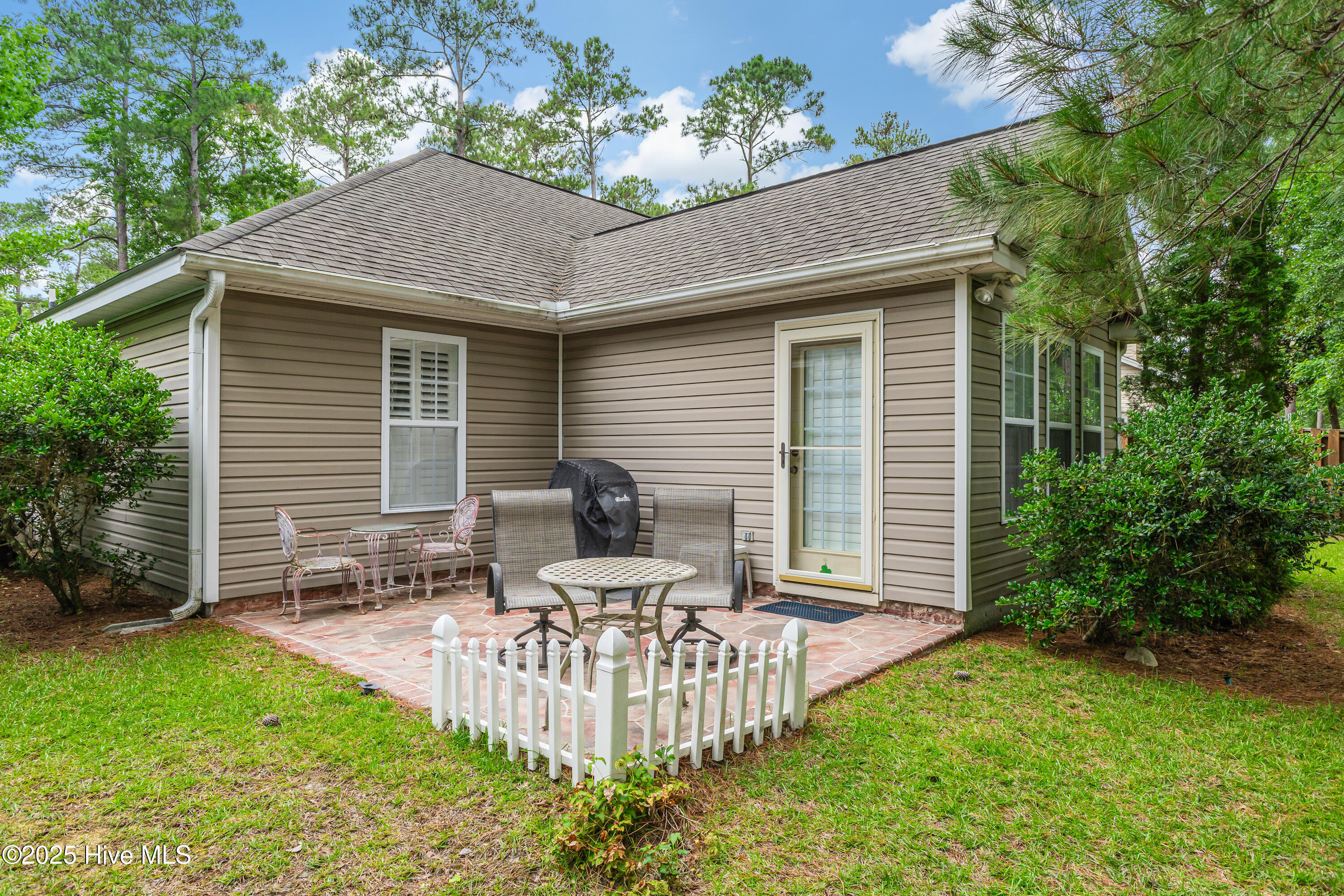 100512828 | Photo 28