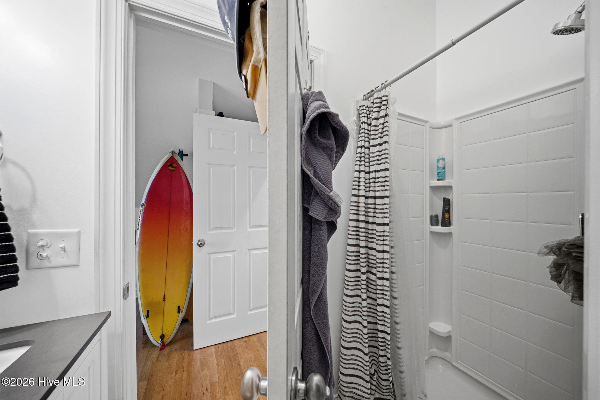 100561515 | Photo 87