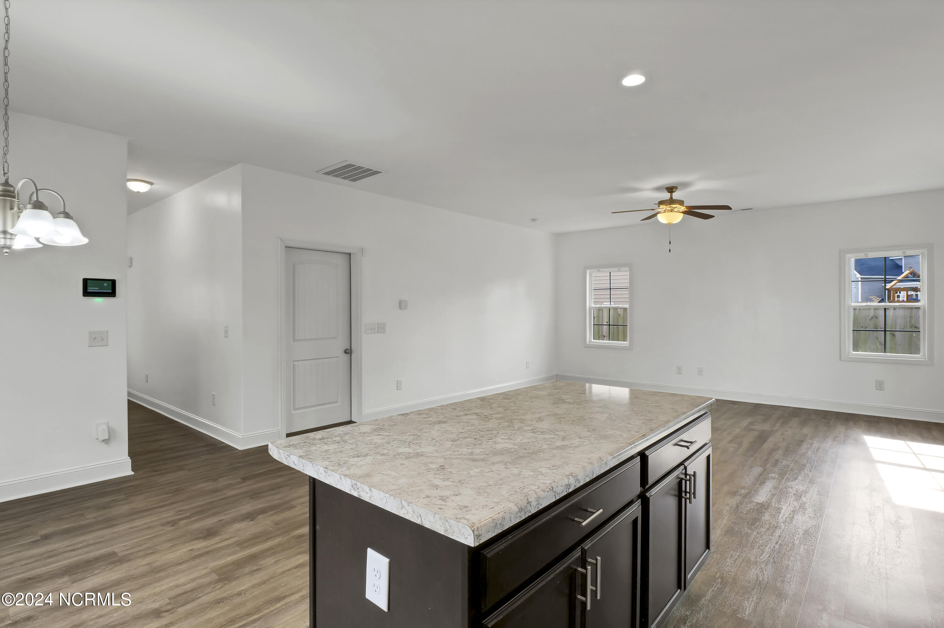 100552526 | Photo 10