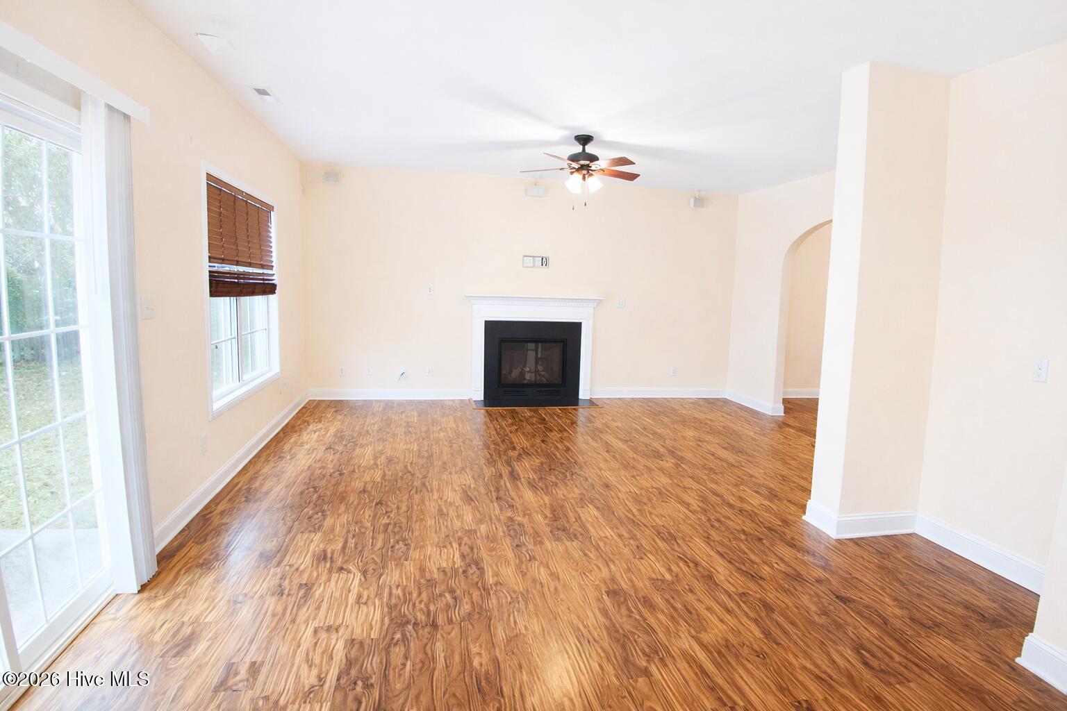 100504331 | Photo 12