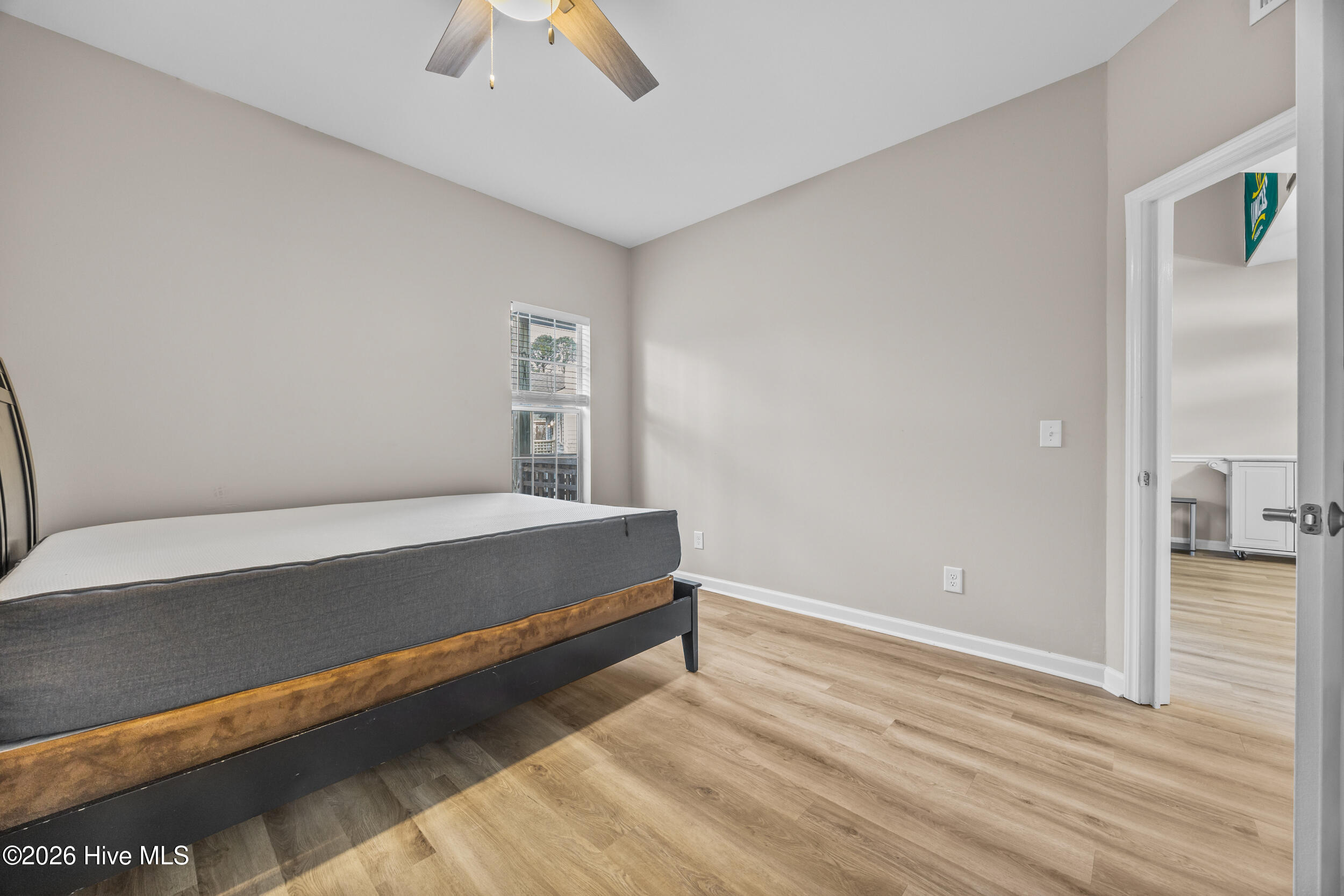 100551479 | Photo 20