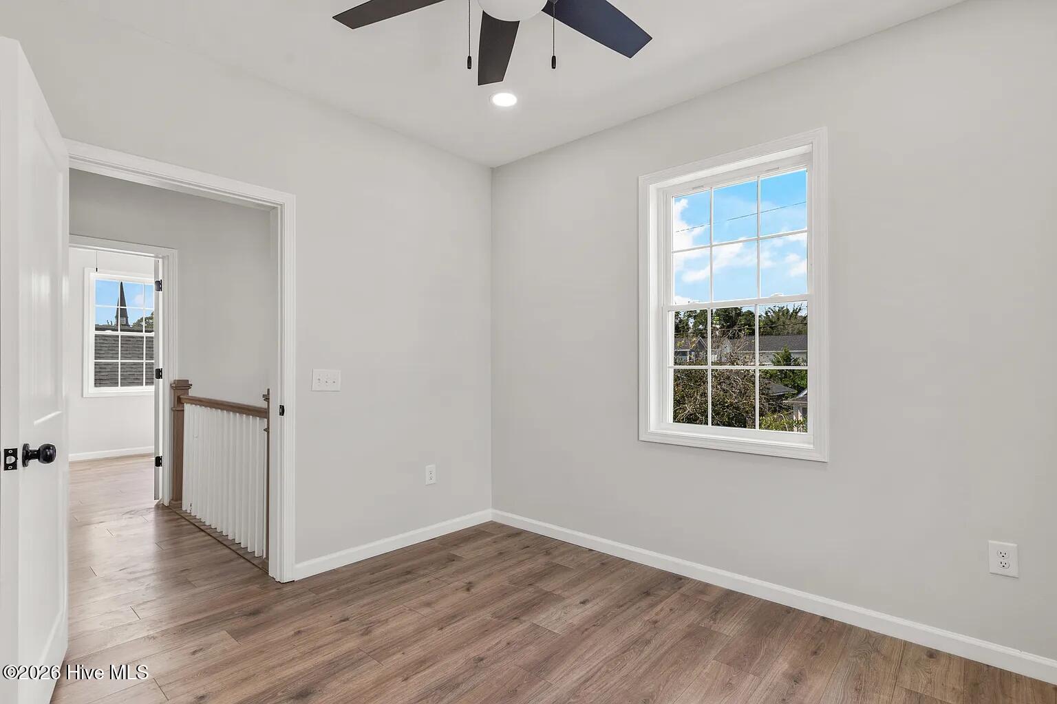 100569106 | Photo 15