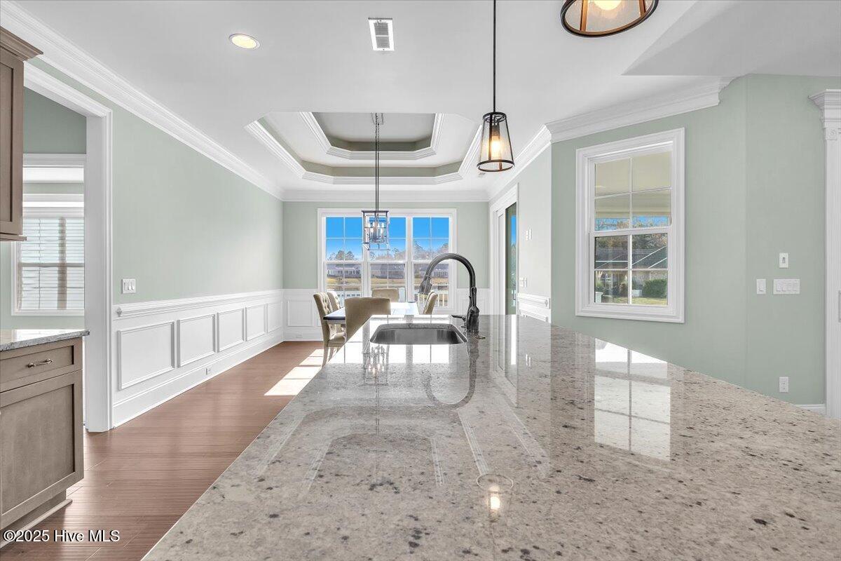 100540967 | Photo 21