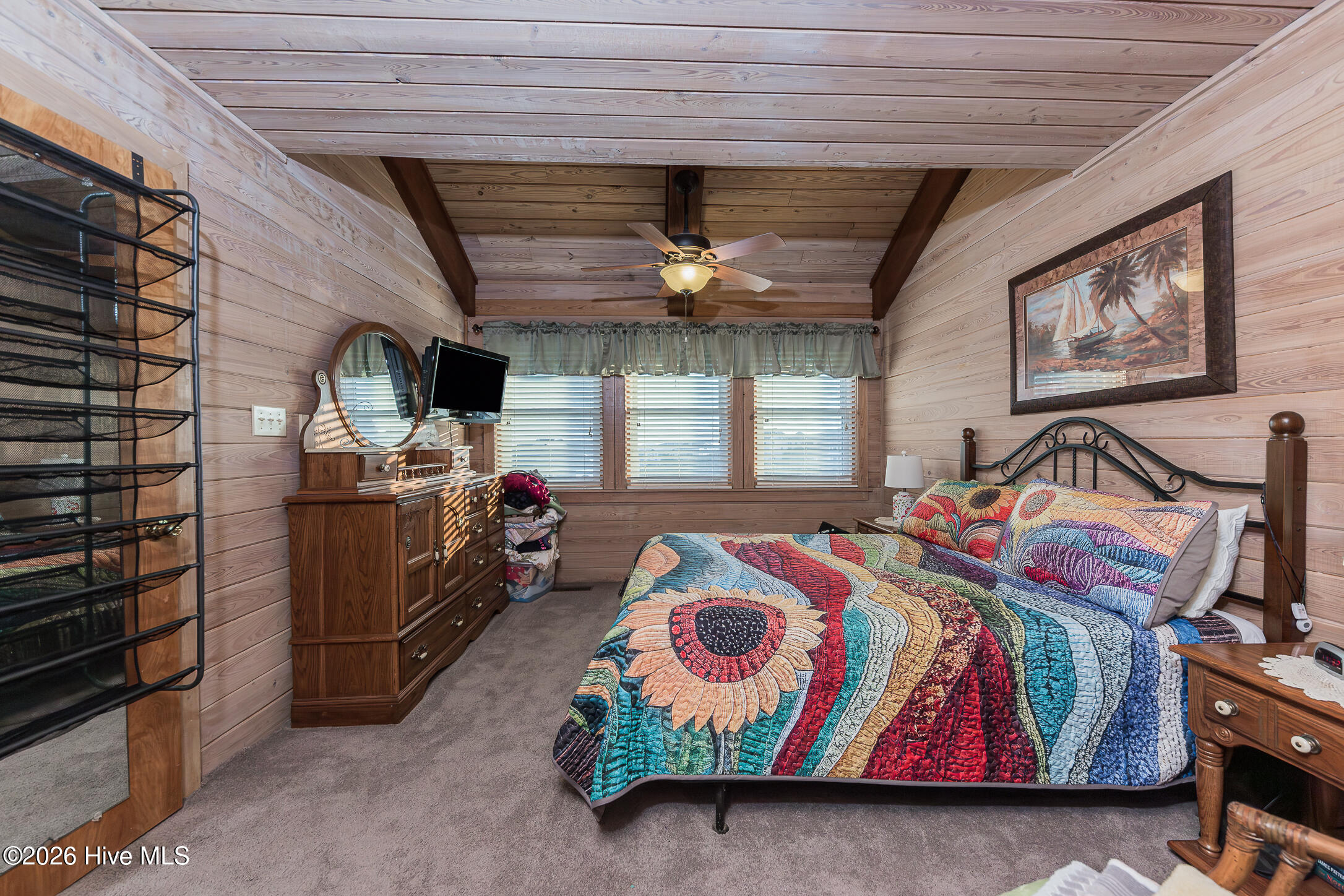 100560422 | Photo 51