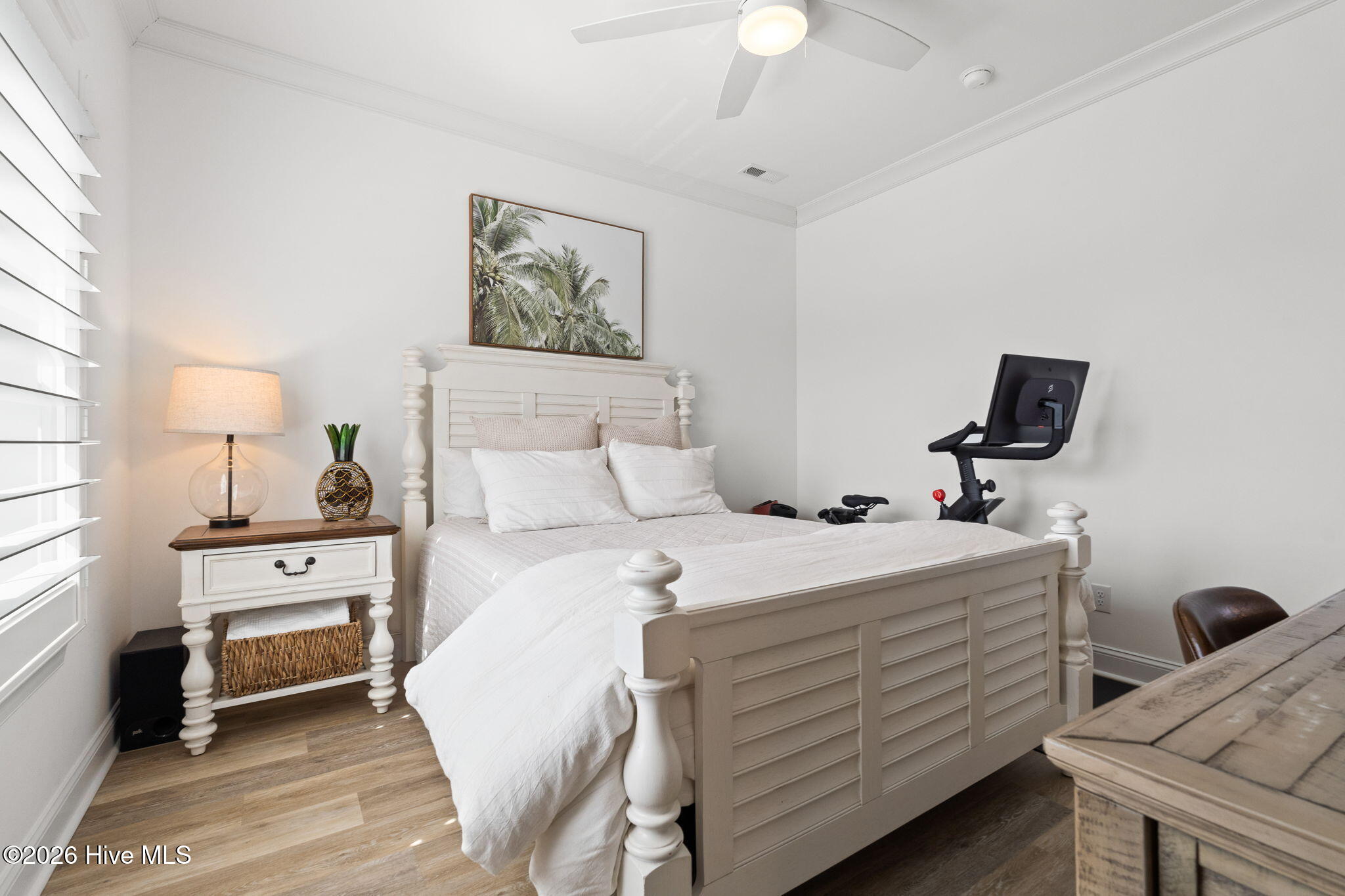 100562376 | Photo 37