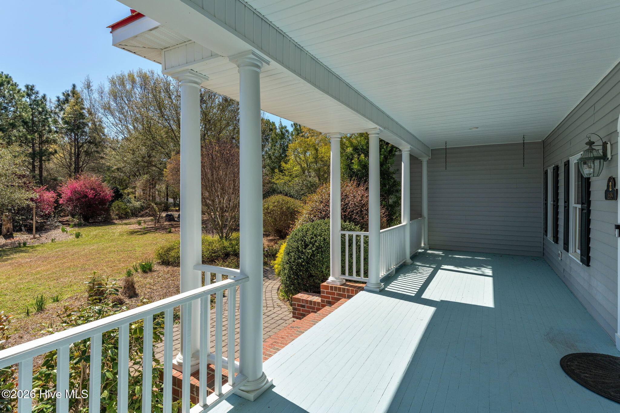 100552056 | Photo 11