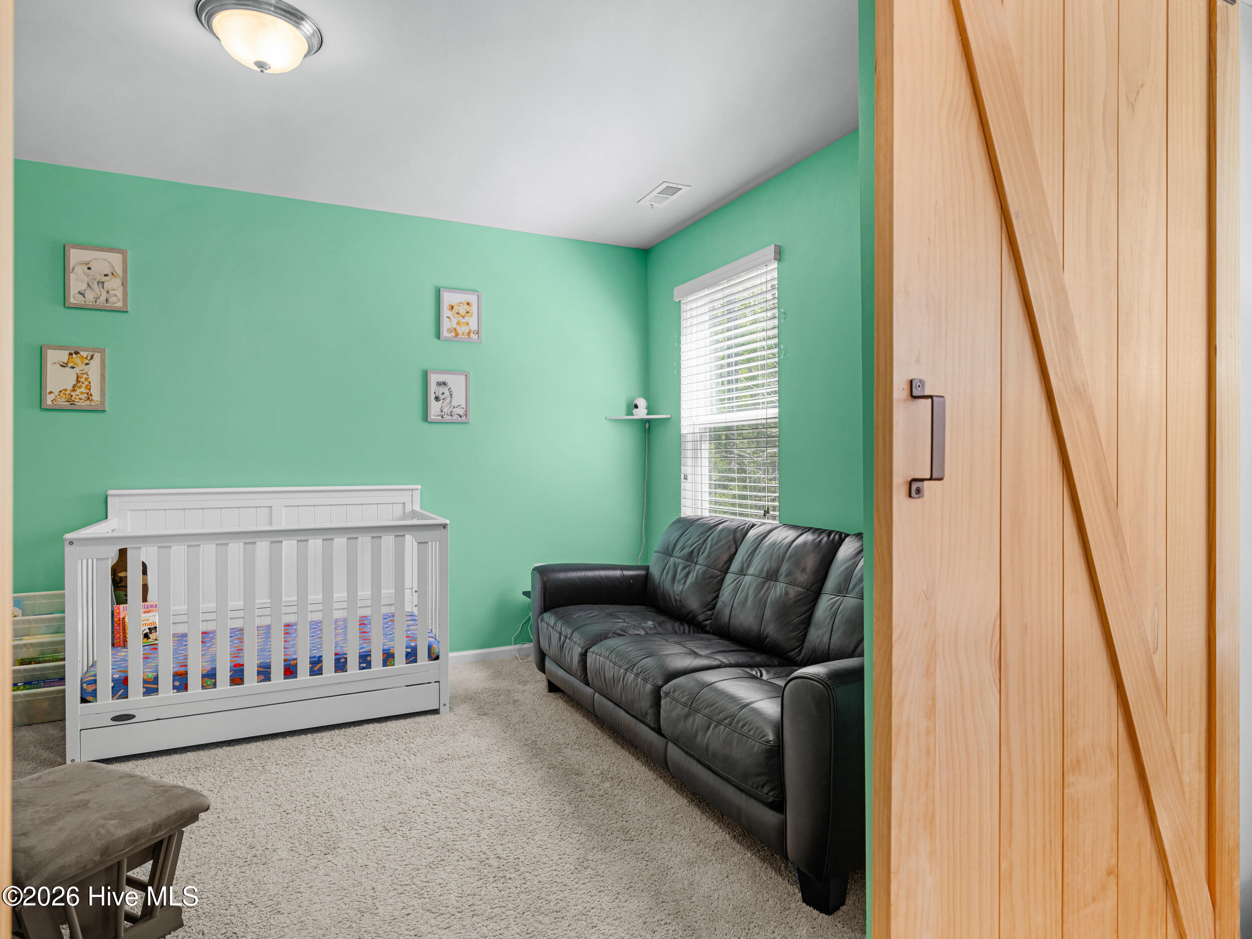 100567072 | Photo 28