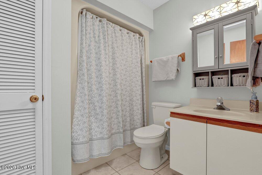 100556294 | Photo 23