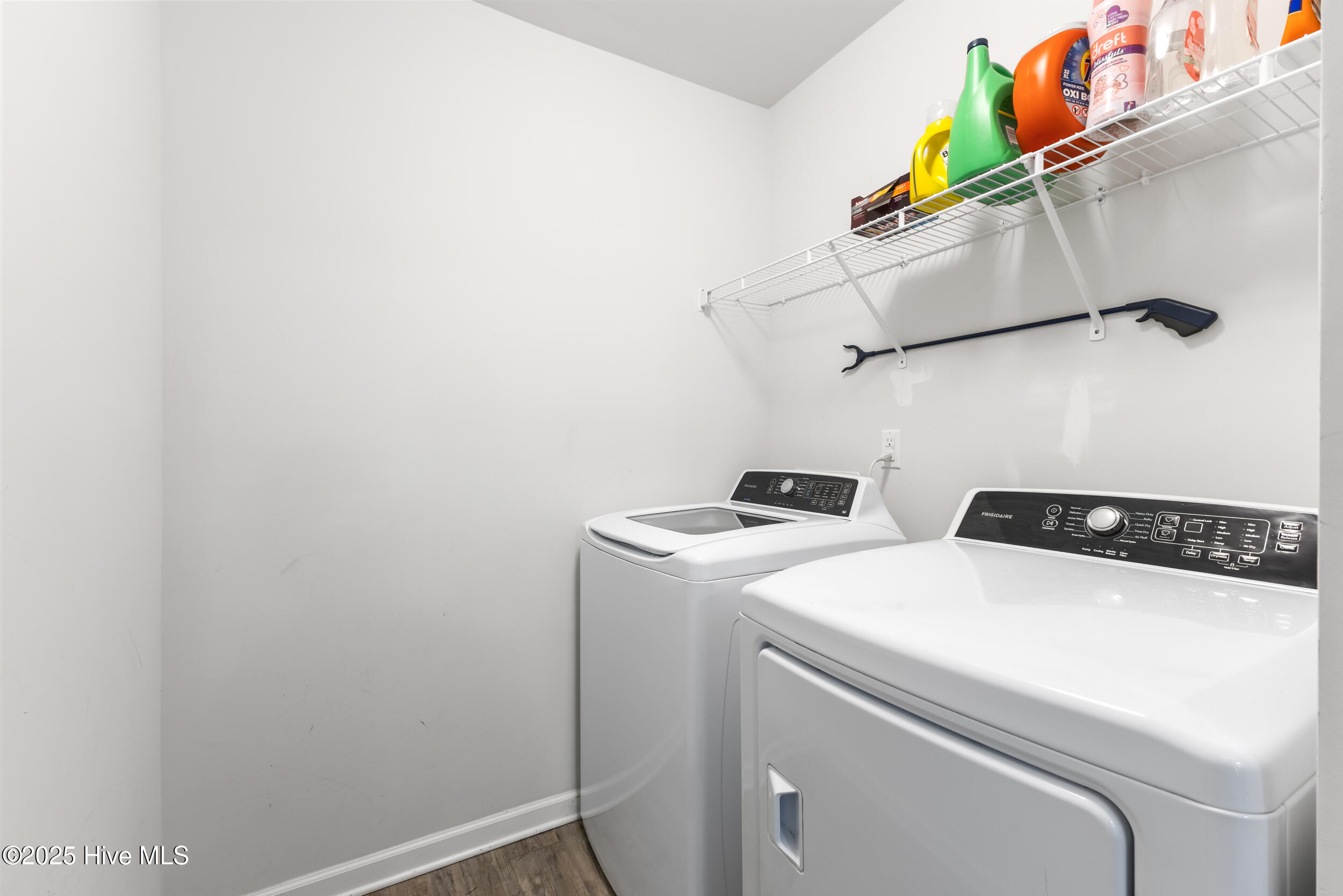 100545034 | Photo 26