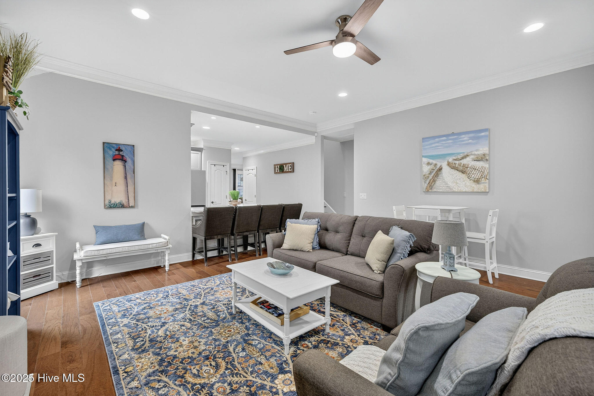 100538895 | Photo 16