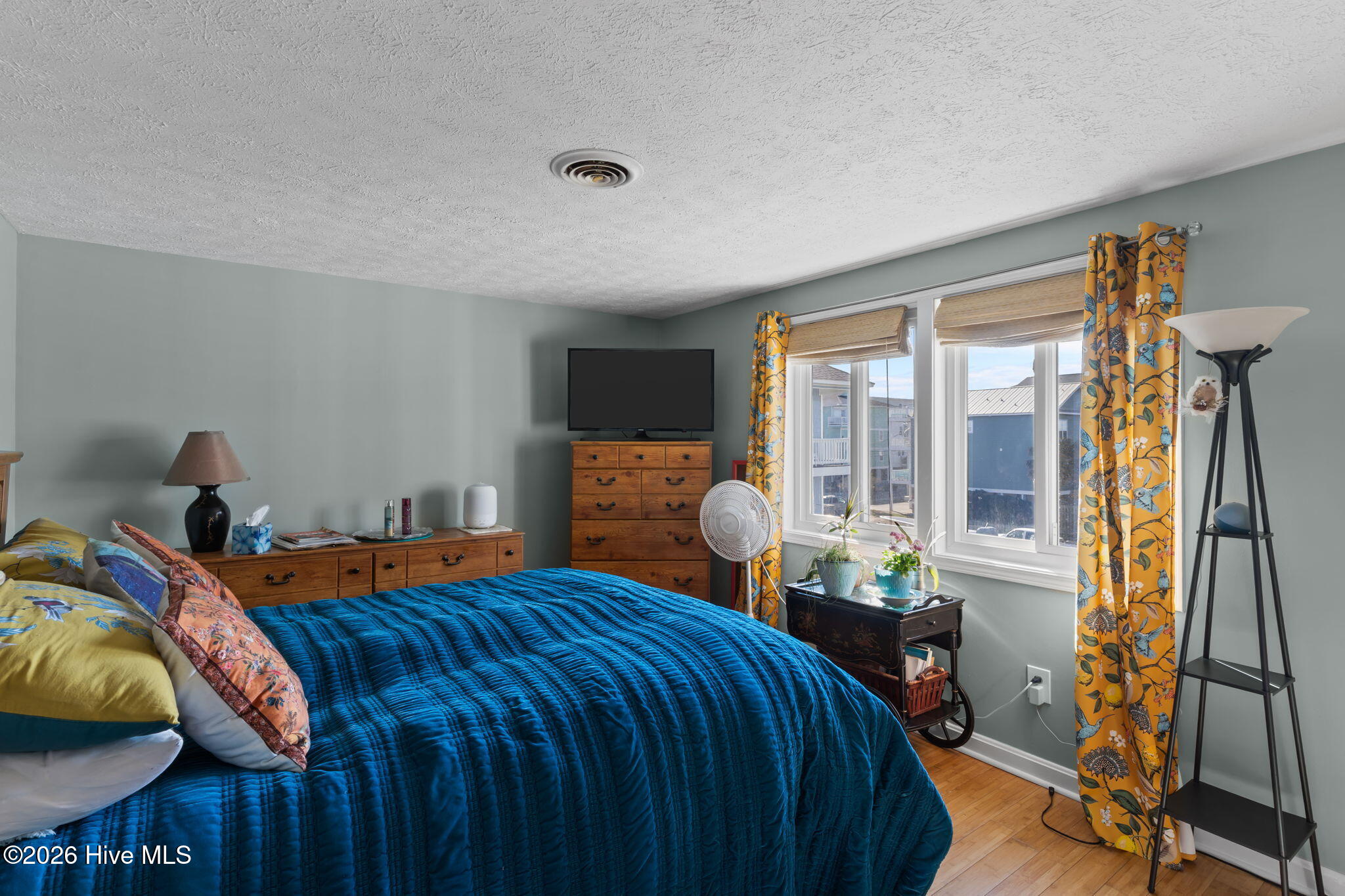 100545884 | Photo 27