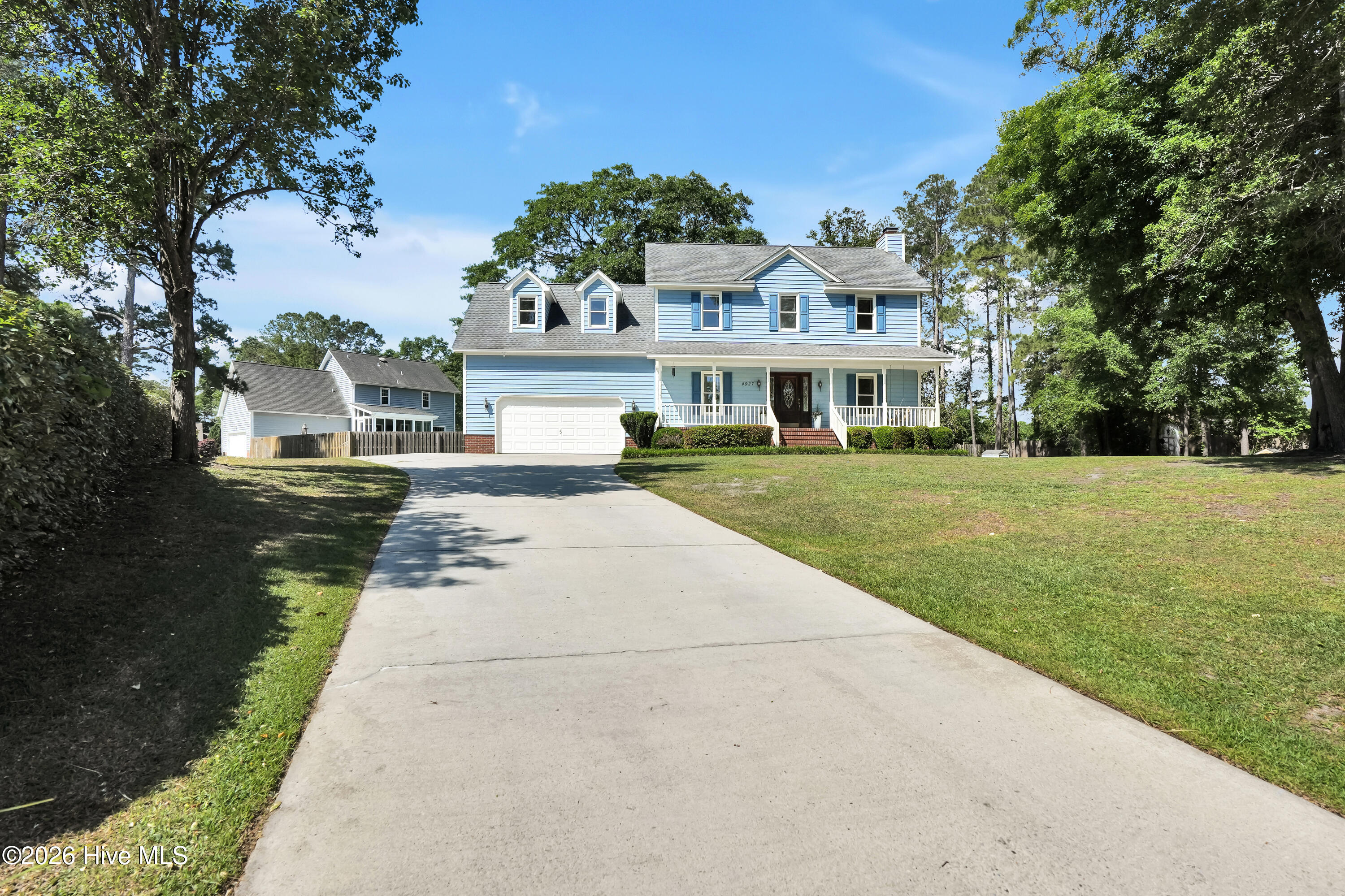 100570472 | Photo 44