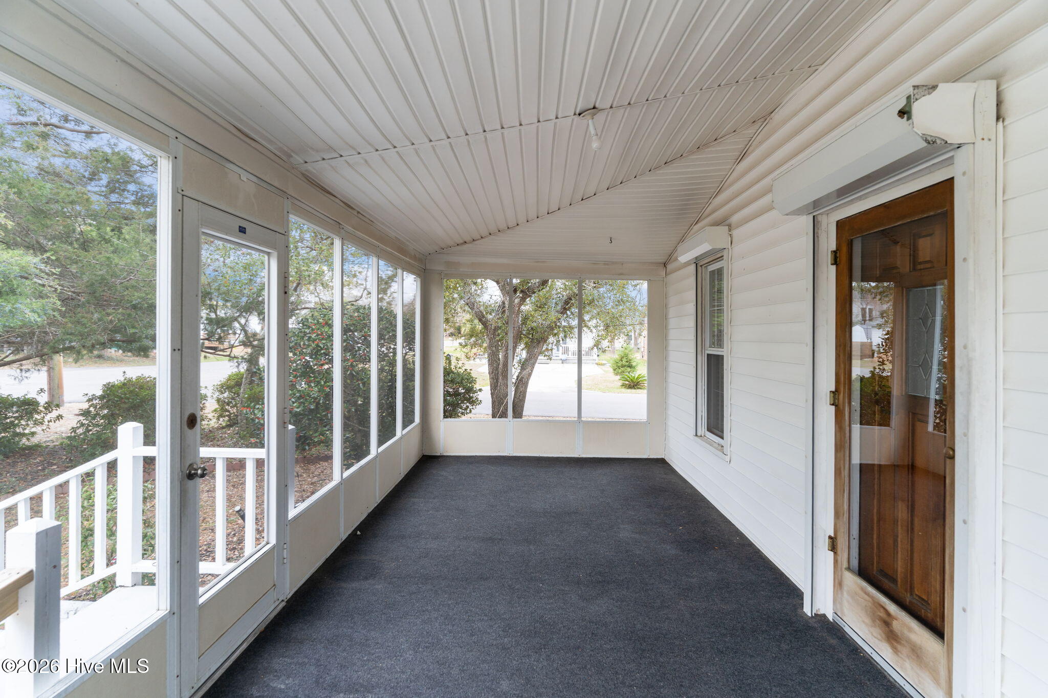 100549517 | Photo 39