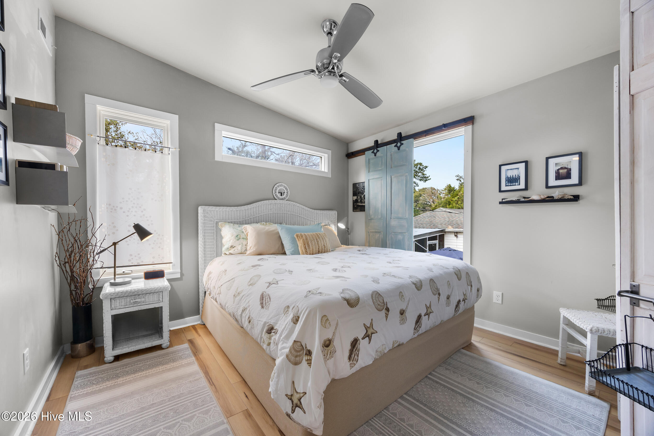 100559586 | Photo 74