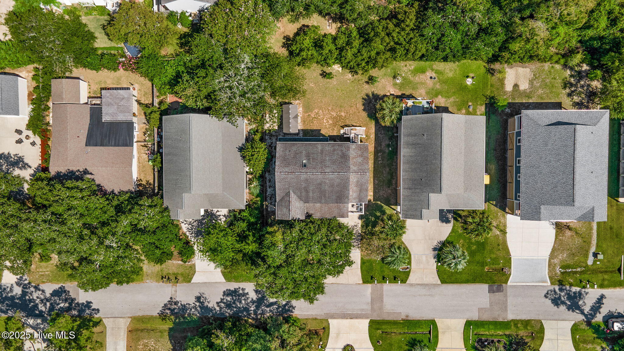 106 SE 44th Street, Oak Island, NC, 28465