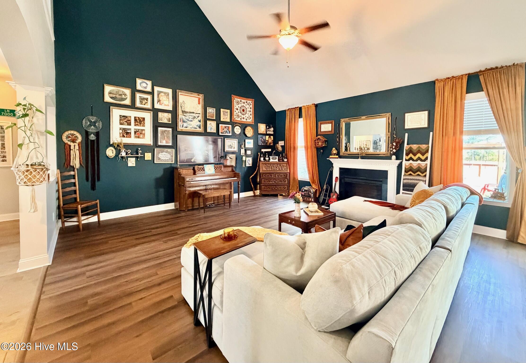 279 Southwest Plantation Drive,Maple Hill