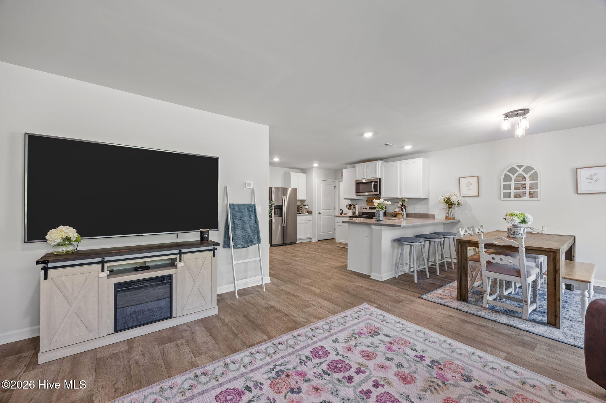 32-web-or-mls-144 Bur Oaks Dr 052