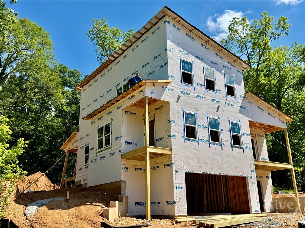 146 N Peter Street