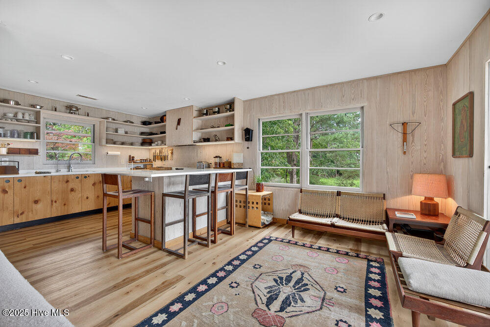 100562548 | Photo 16