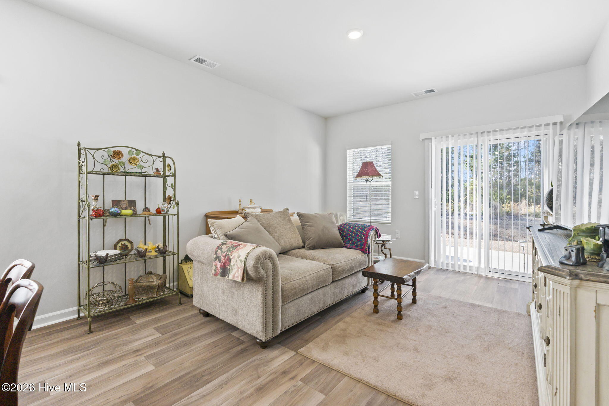 100553971 | Photo 20