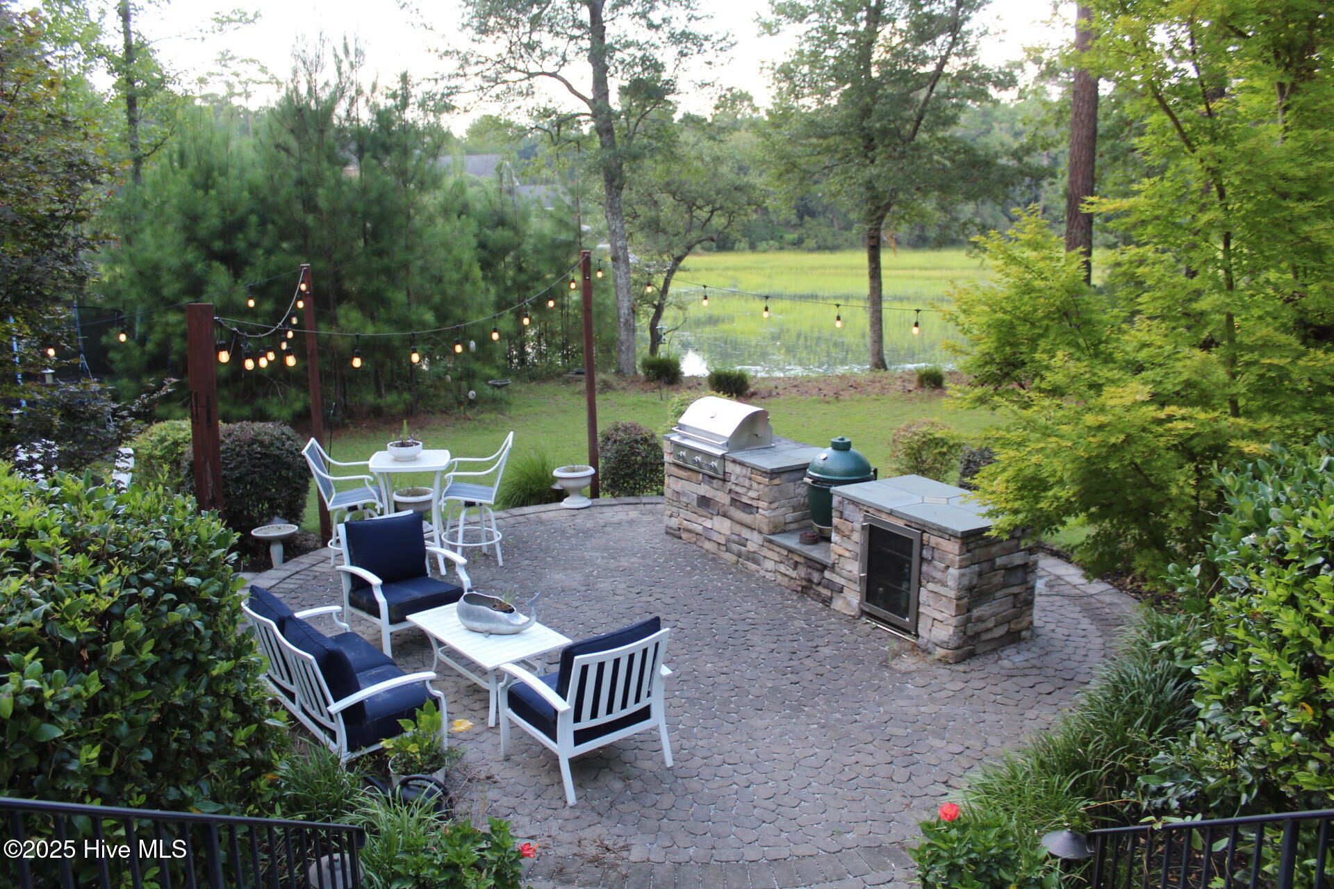 100518933 | Photo 14