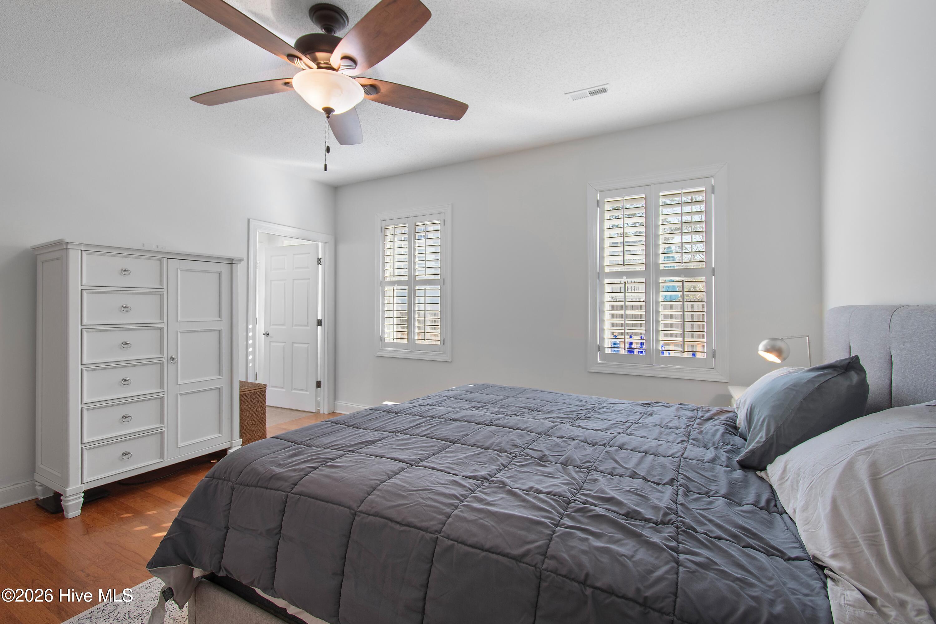 100552486 | Photo 29