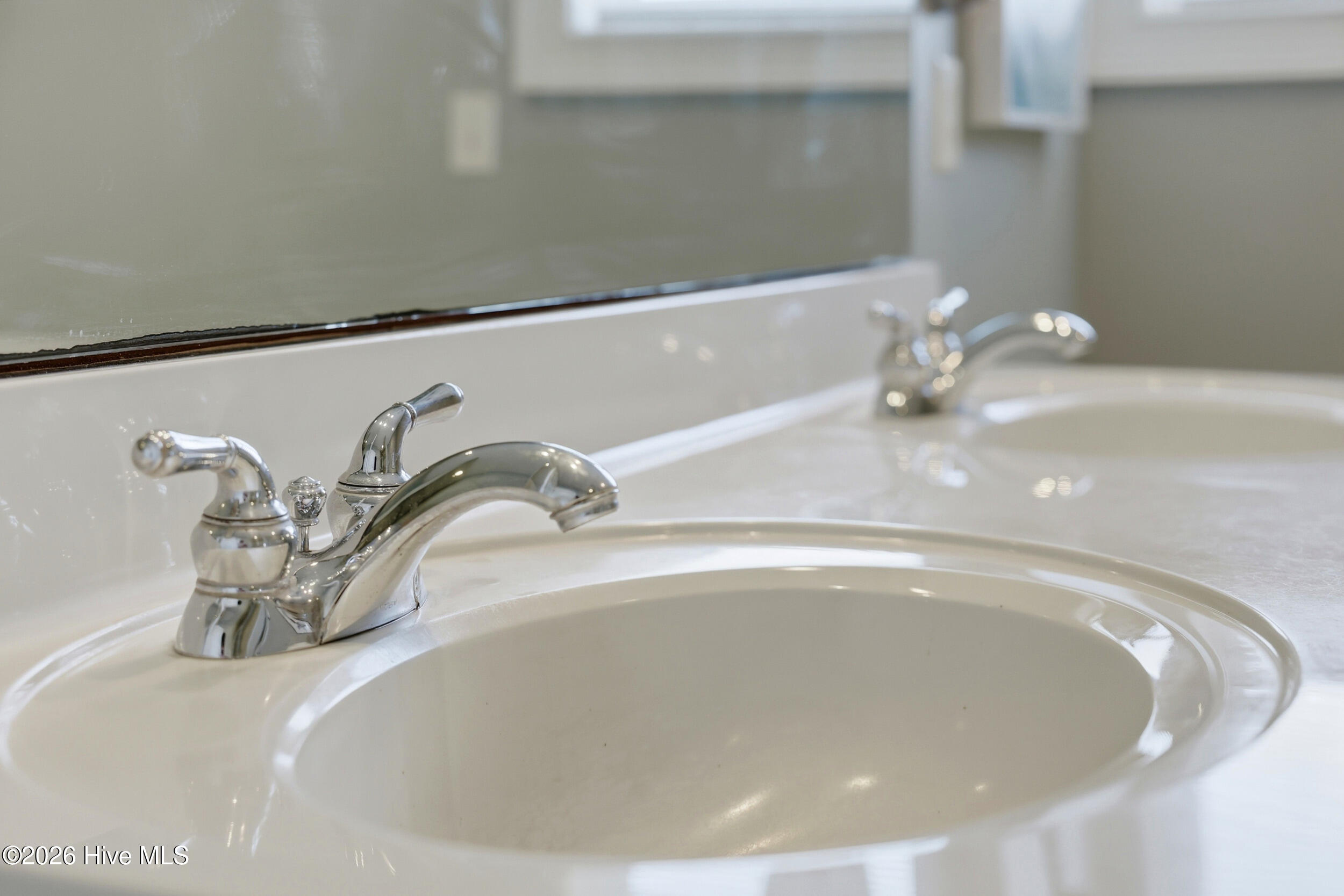 100559710 | Photo 44